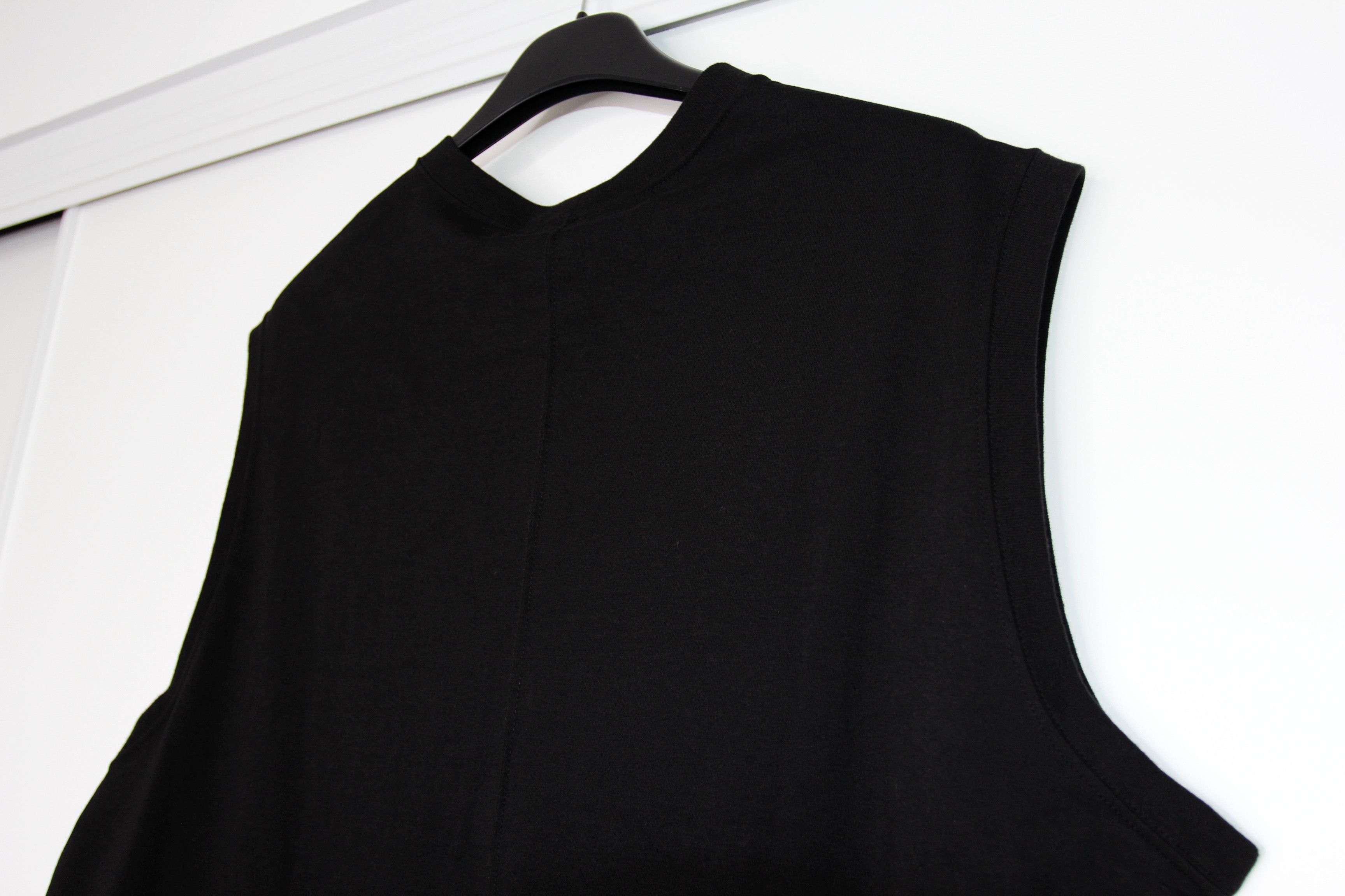 Julius BNWT SS22 JULIUS "OBSCURE" TANK TOP 3 Size US L / EU 52-54 / 3 - 6 Thumbnail