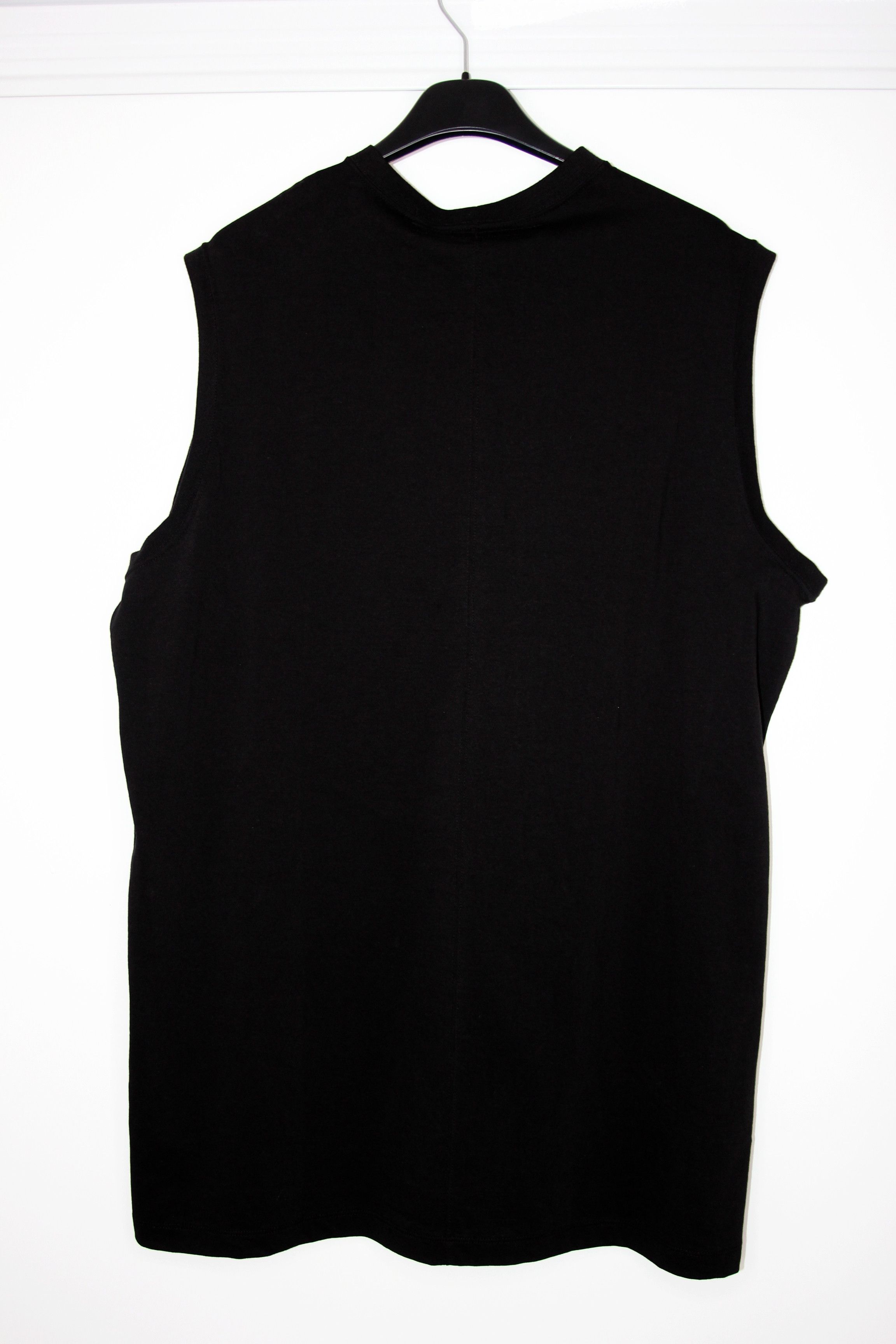 Julius BNWT SS22 JULIUS "OBSCURE" TANK TOP 3 Size US L / EU 52-54 / 3 - 3 Thumbnail