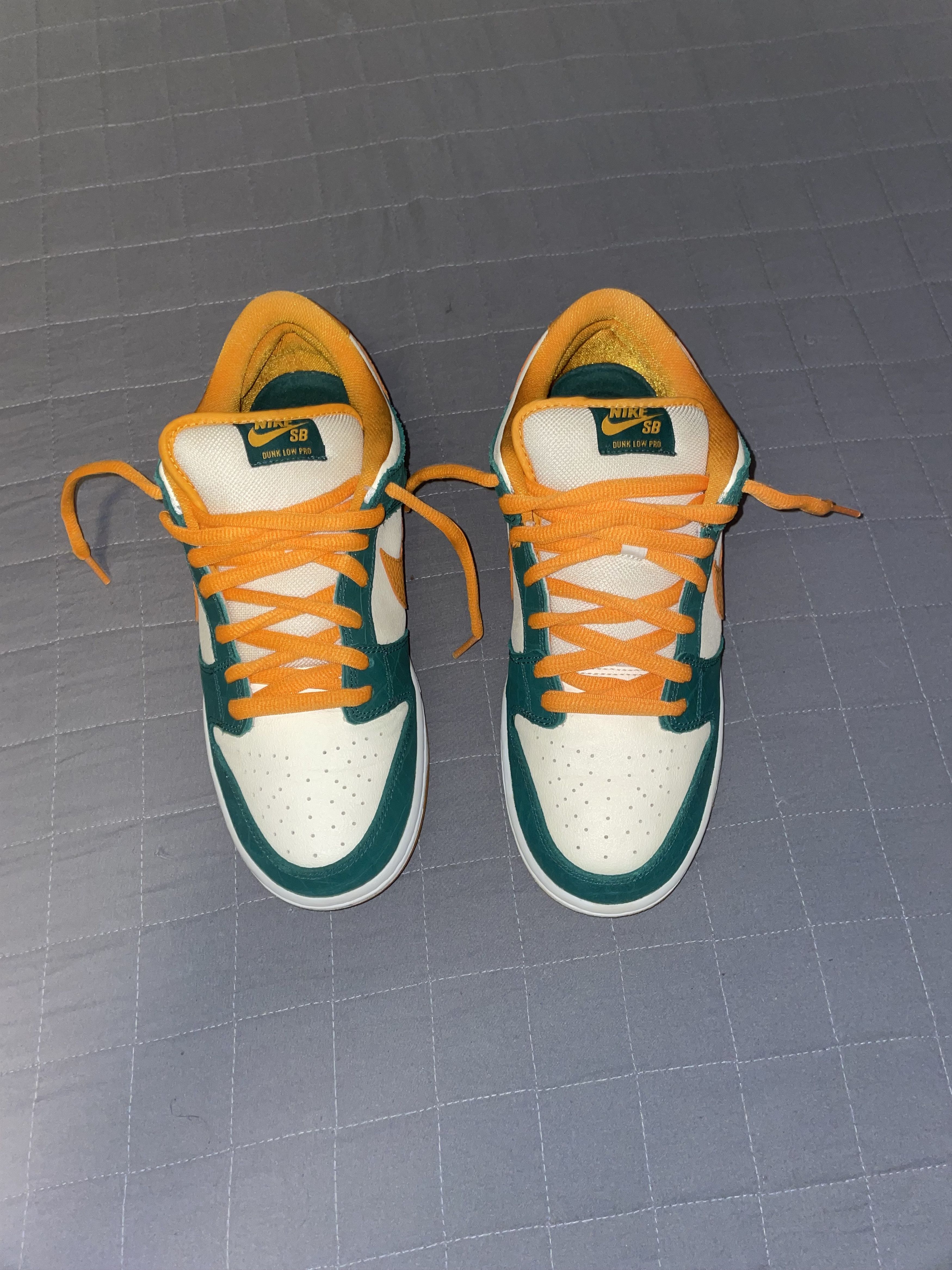dunk sb low legion pine