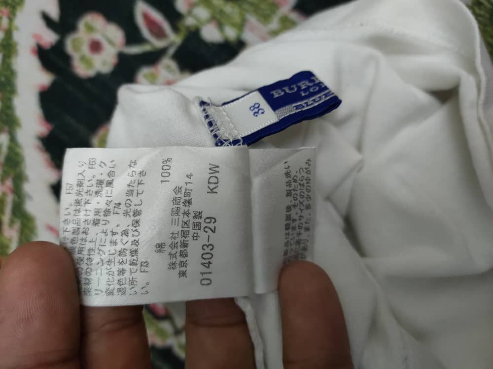 Burberry Burberry Ladies T Size S / US 4 / IT 40 - 3 Thumbnail
