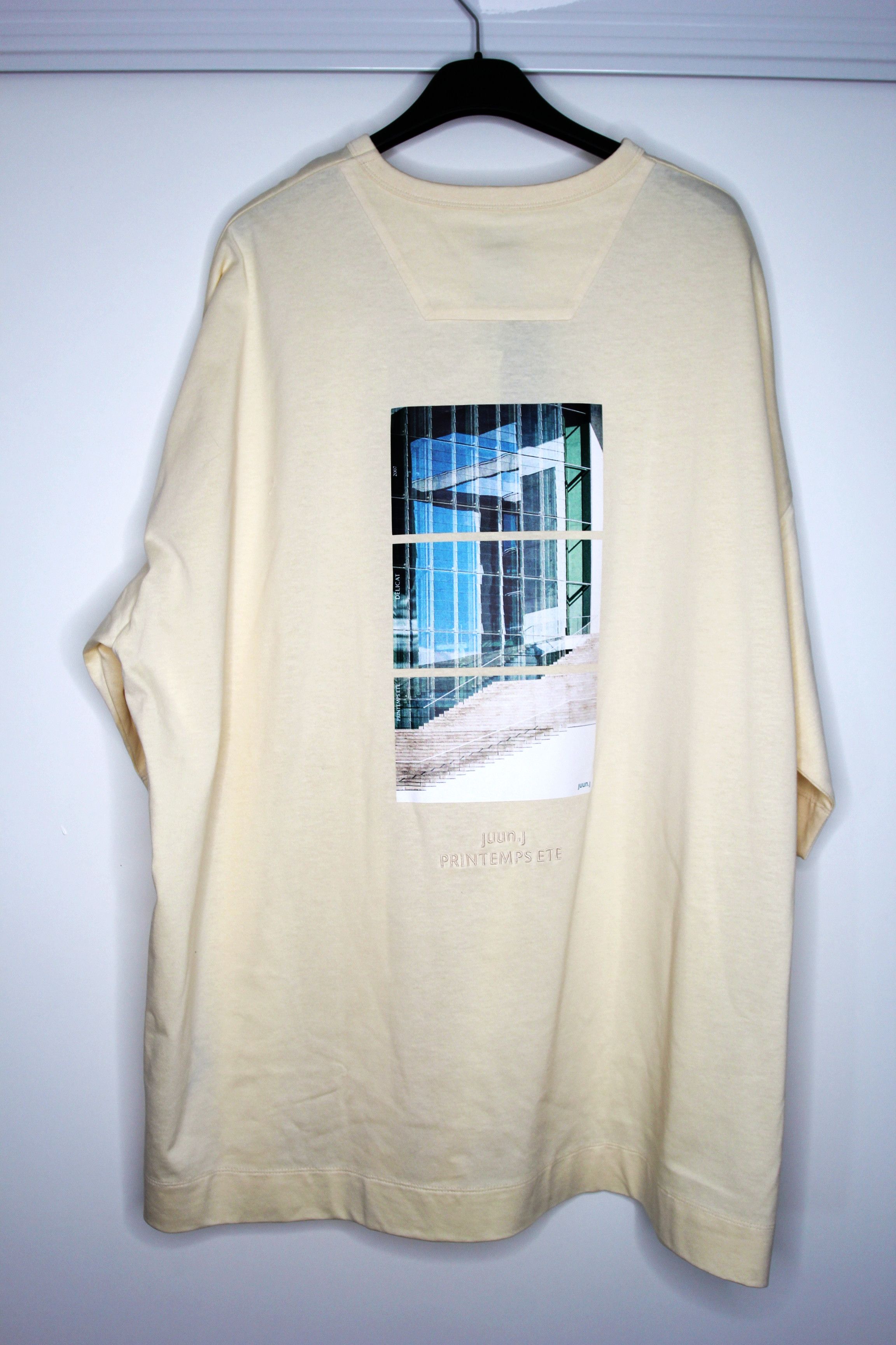 Juun.J BNWT SS22 JUUN.J PRINTED OVERSIZED TSHIRT L Size US L / EU 52-54 / 3 - 3 Thumbnail