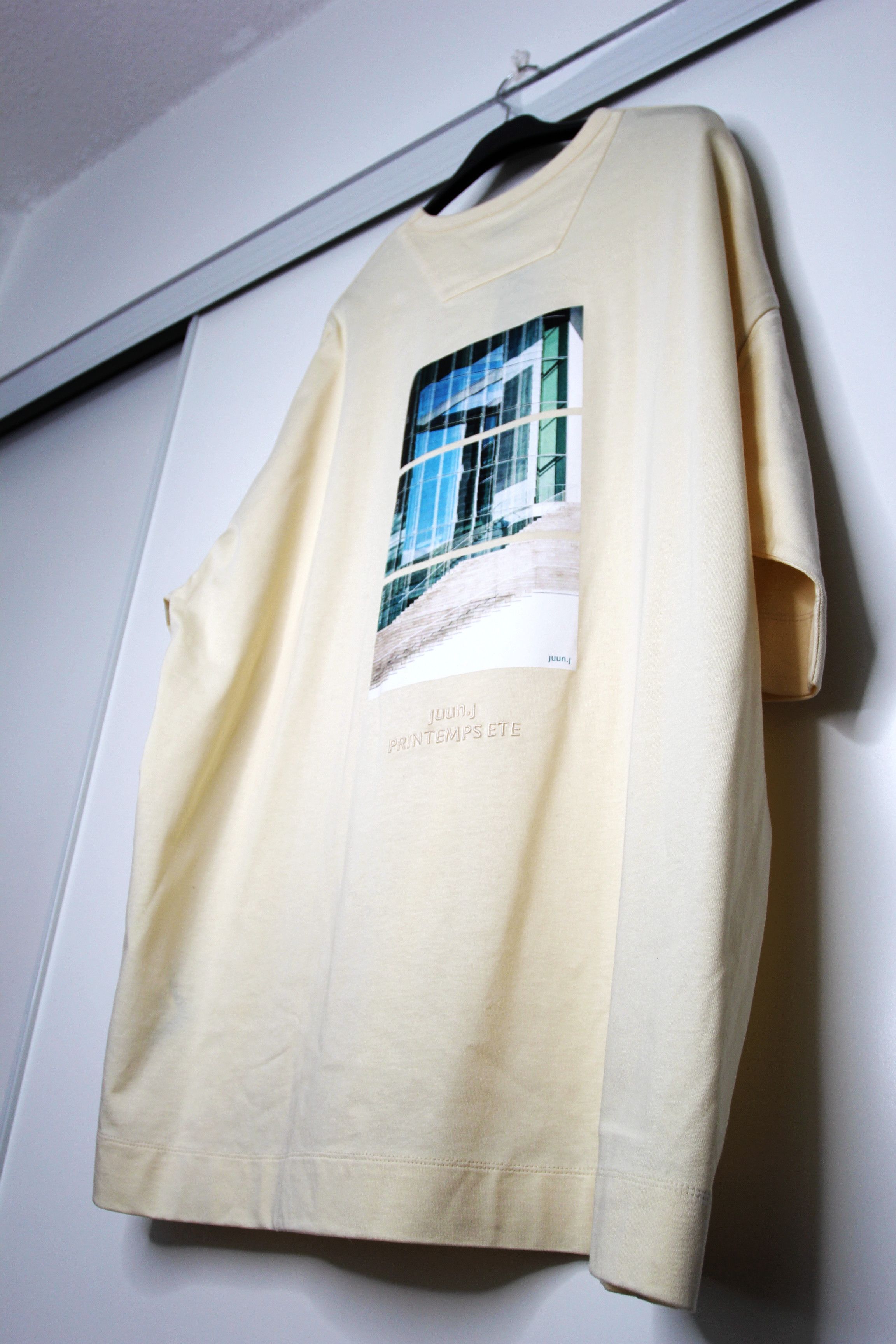 Juun.J BNWT SS22 JUUN.J PRINTED OVERSIZED TSHIRT L Size US L / EU 52-54 / 3 - 9 Thumbnail