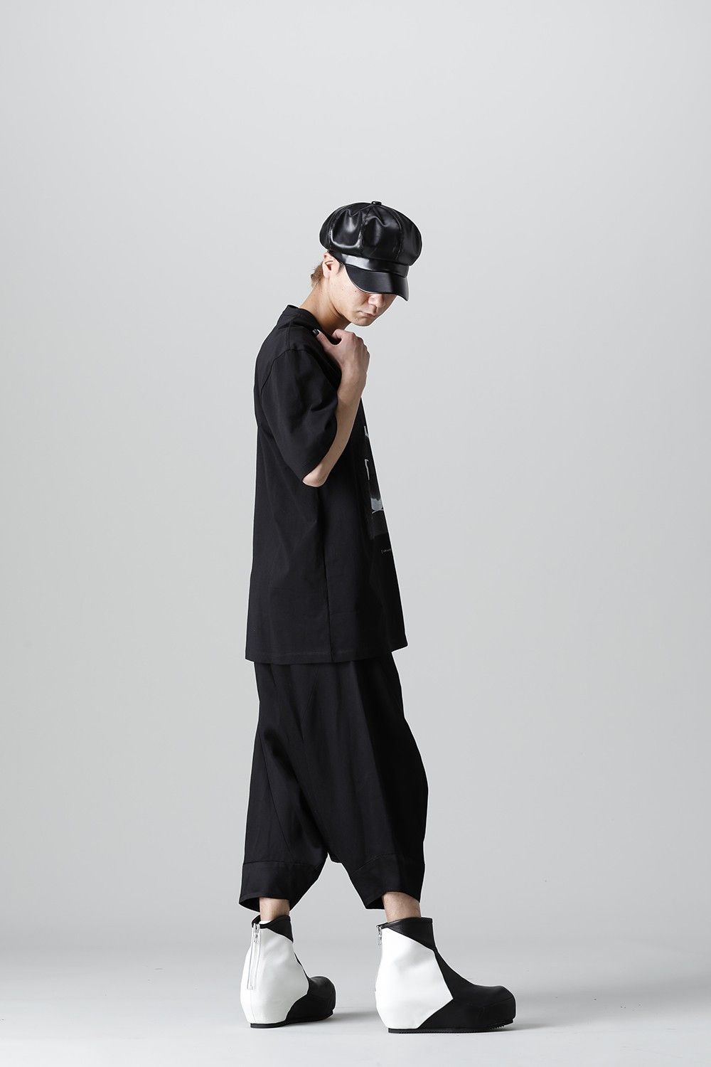 Julius BNWT SS22 JULIUS "OBSCURE" COTTON DRY JERSEY TSHIRT 1 Size US S / EU 44-46 / 1 - 17 Thumbnail