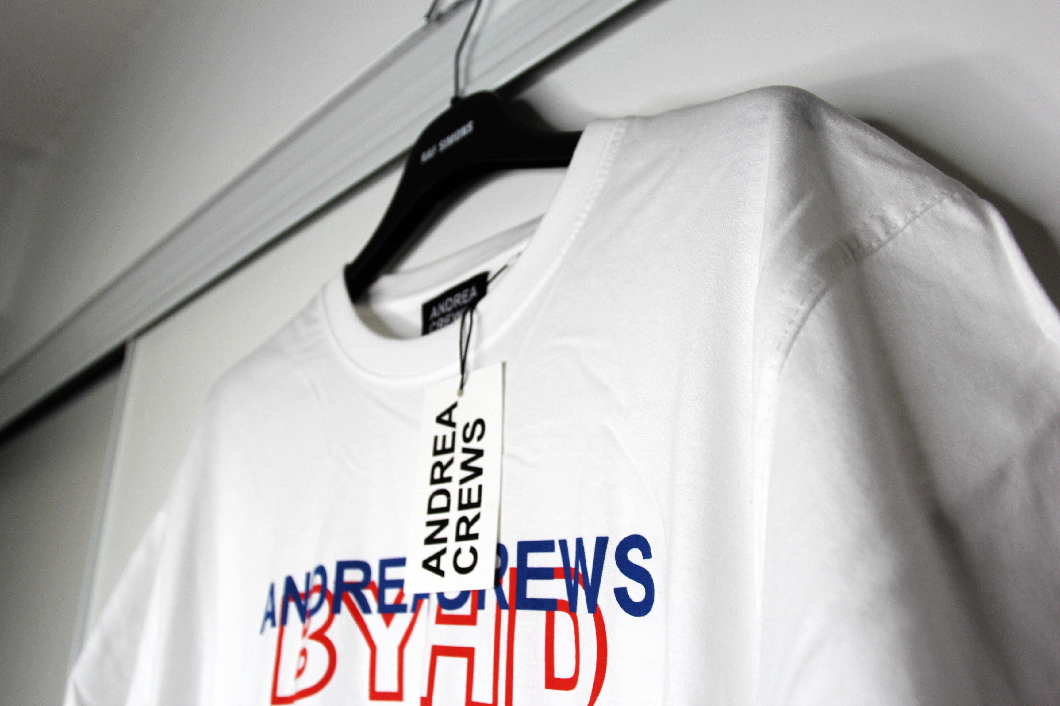 Andrea Crews BNWT SS19 ANDREA CREWS BYHD LOGO PRINT CREW NECK T-SHIRT L Size US L / EU 52-54 / 3 - 4 Thumbnail