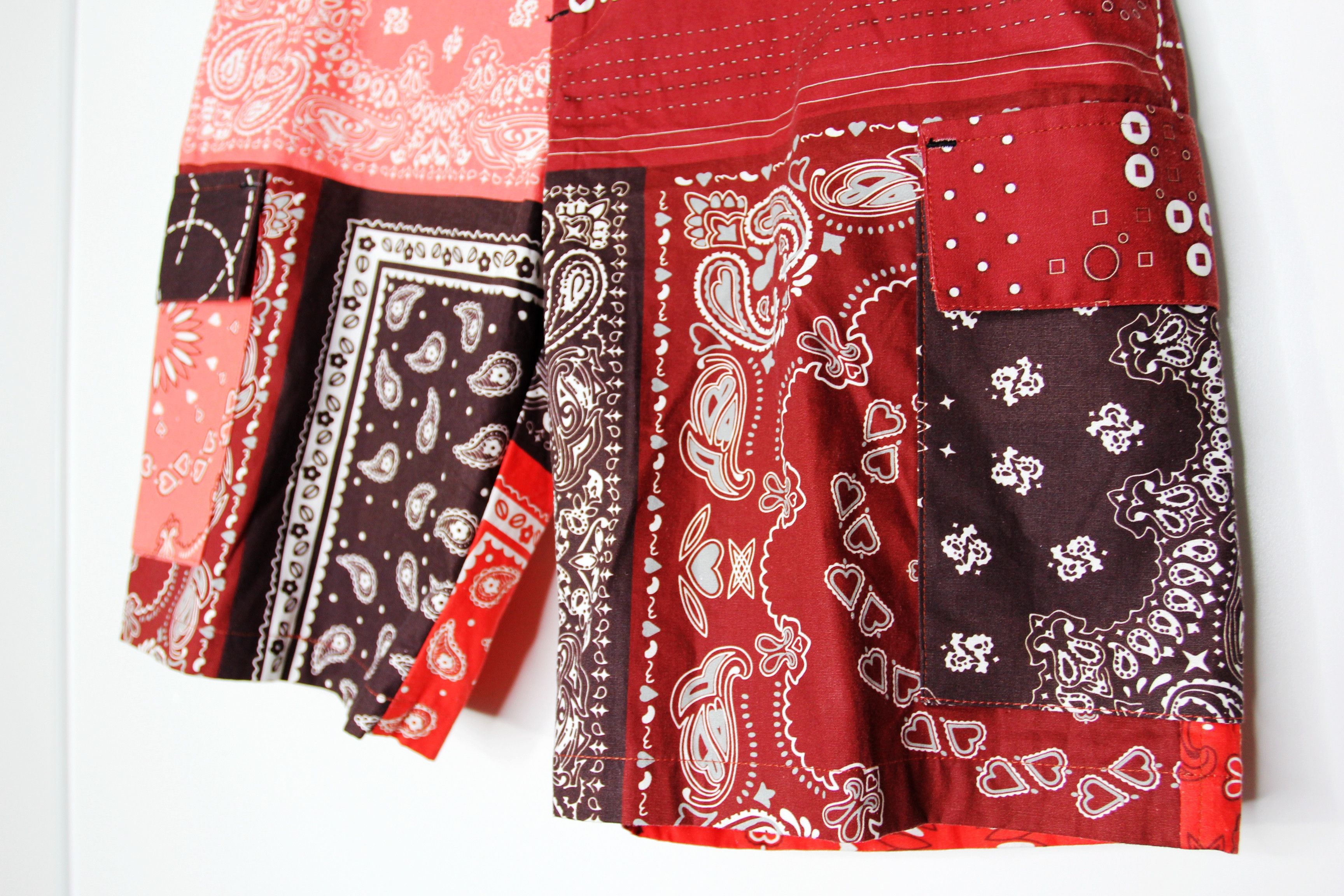 Other BNWT SS20 BLUESVILLE PATCHWORK BANDANA CARGO BERMUDAS L Size US 34 / EU 50 - 5 Thumbnail