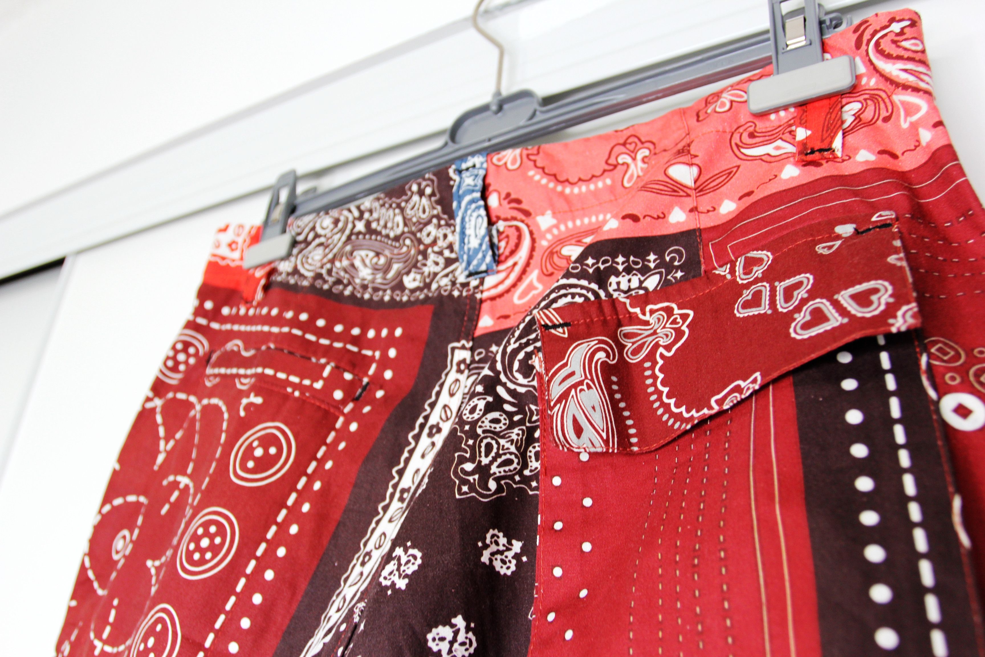Other BNWT SS20 BLUESVILLE PATCHWORK BANDANA CARGO BERMUDAS L Size US 34 / EU 50 - 6 Thumbnail