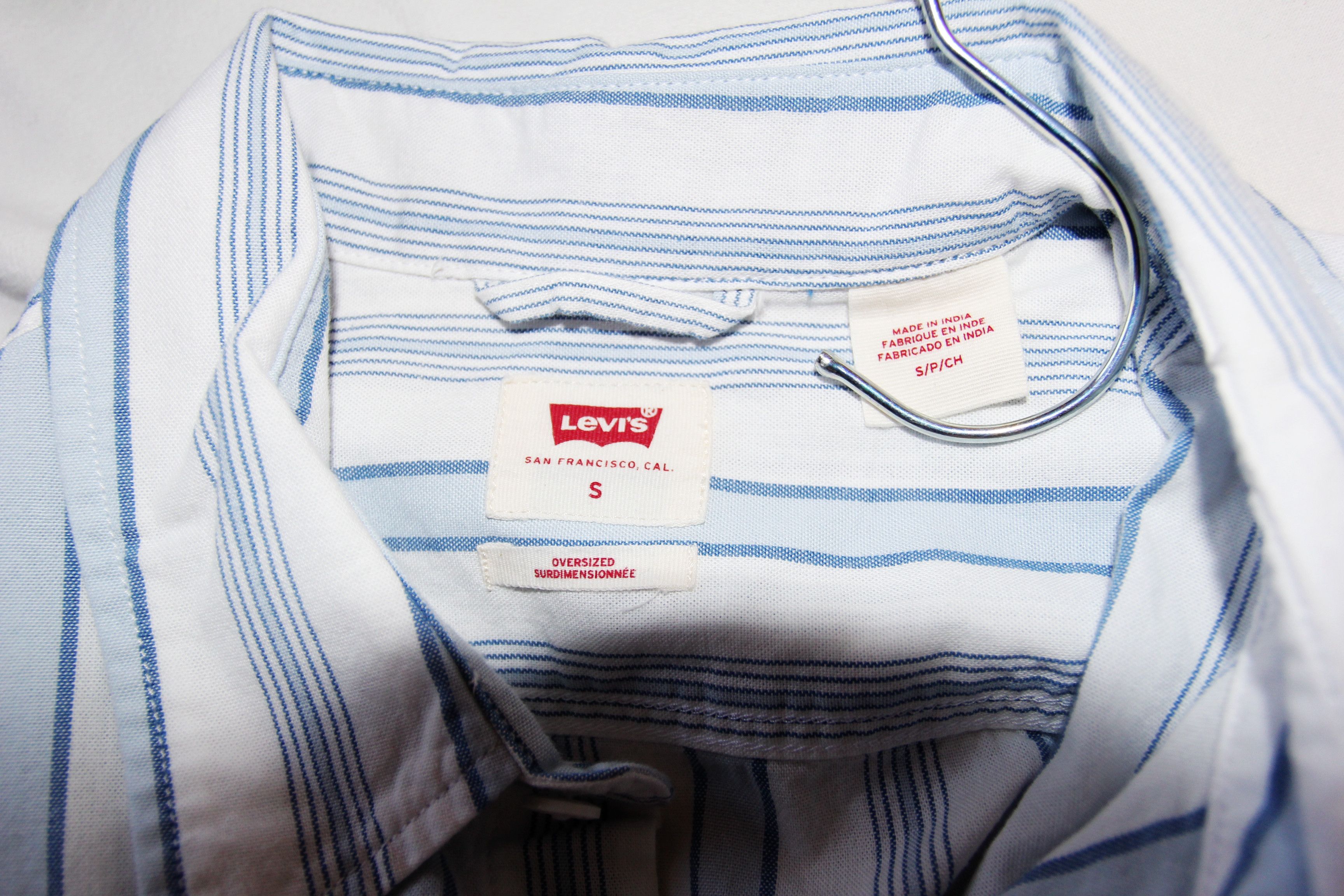 Levi's BNWT SS20 LEVI'S OVERSIZE BARSTOW WESTERN SHIRT S Size US S / EU 44-46 / 1 - 8 Thumbnail