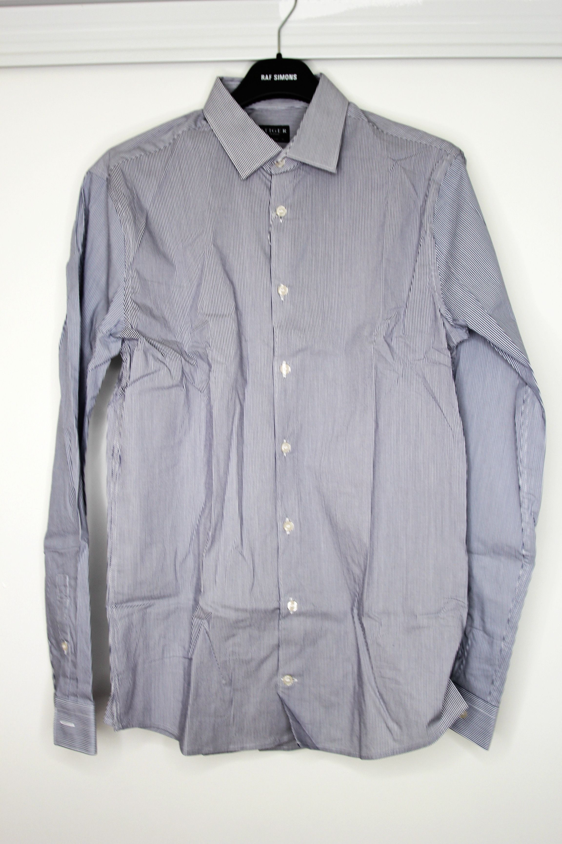 Tiger of Sweden BNWT SS18 TIGER OF SWEDEN BRODIE STRIPED SHIRT 41 Size US L / EU 52-54 / 3 - 1 Thumbnail