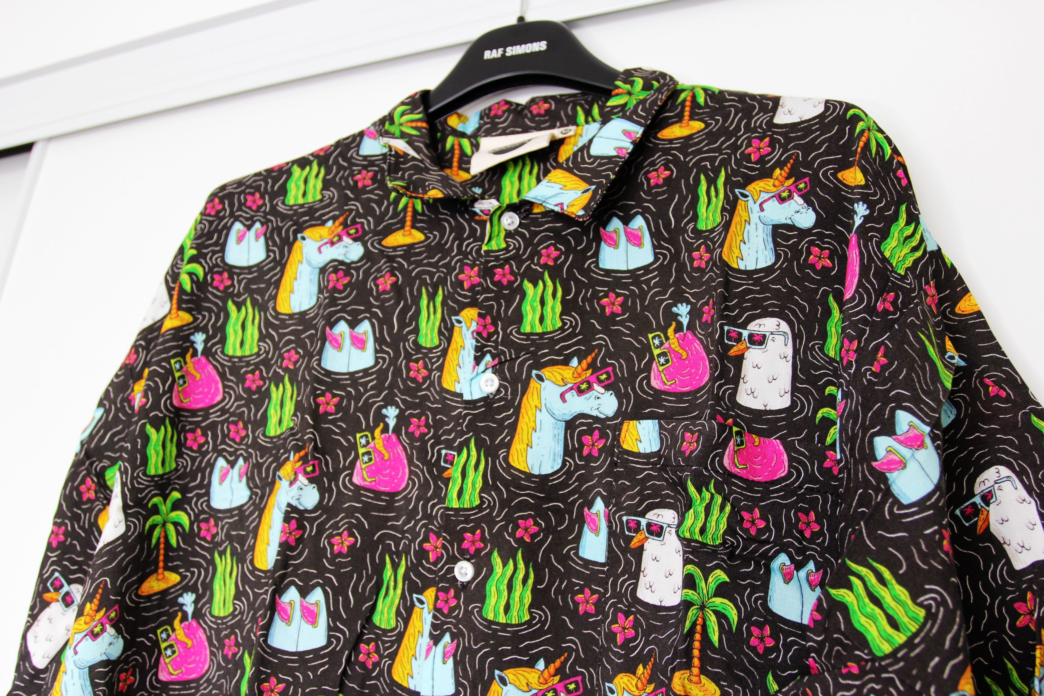 Other SS20 BOARDIES UNICORN PARADISE SHIRT M Size US M / EU 48-50 / 2 - 4 Thumbnail