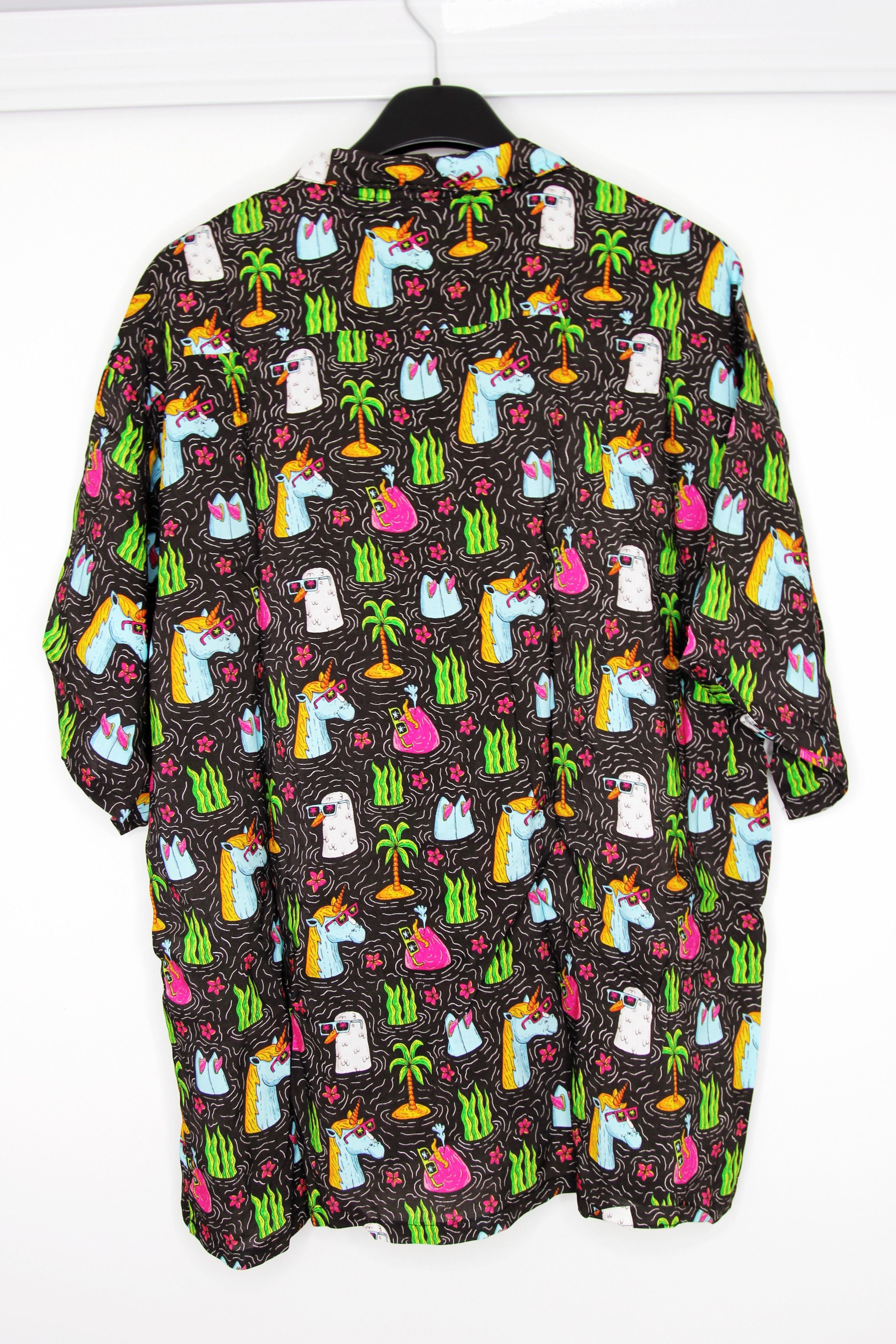 Other SS20 BOARDIES UNICORN PARADISE SHIRT M Size US M / EU 48-50 / 2 - 3 Thumbnail