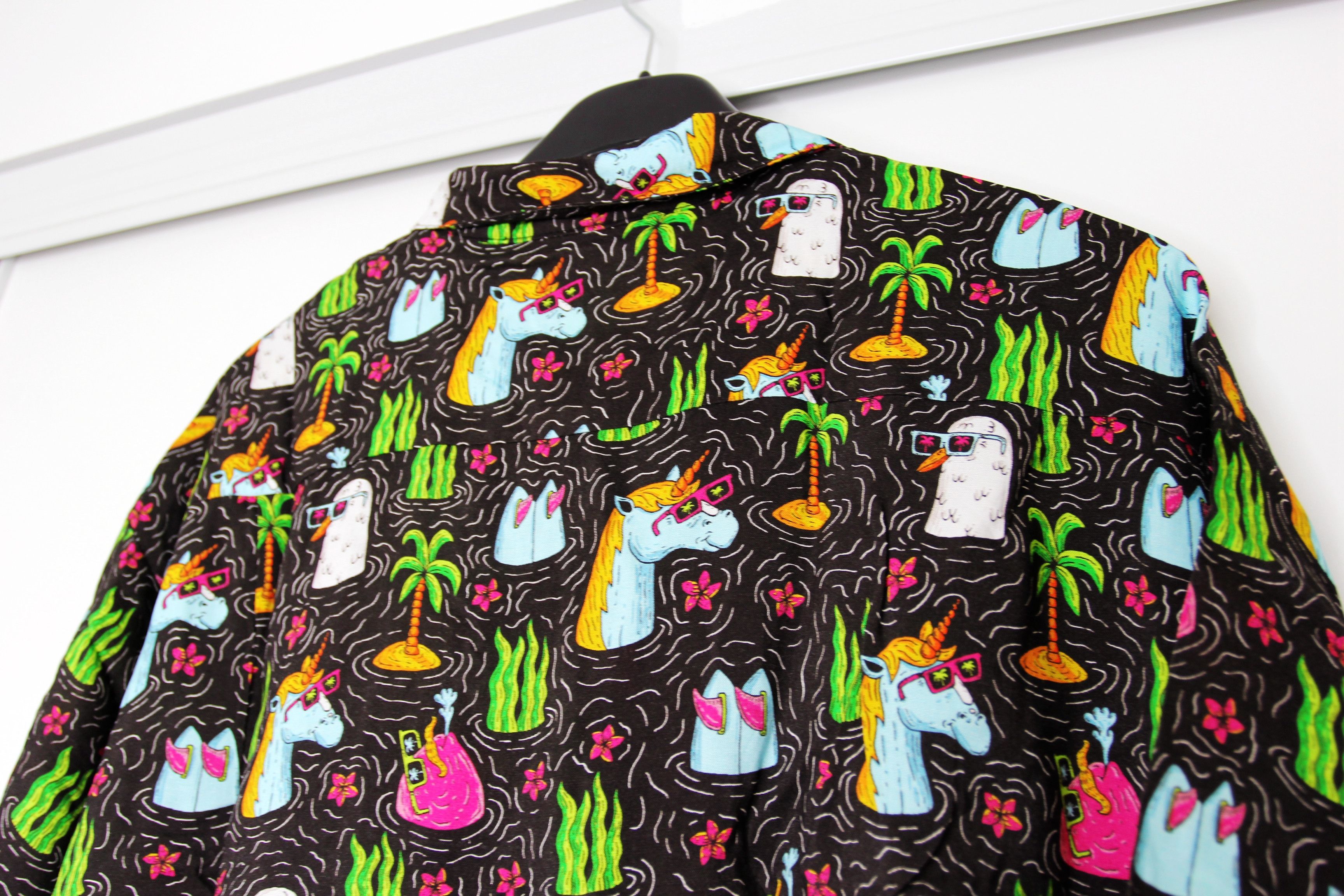Other SS20 BOARDIES UNICORN PARADISE SHIRT M Size US M / EU 48-50 / 2 - 7 Thumbnail