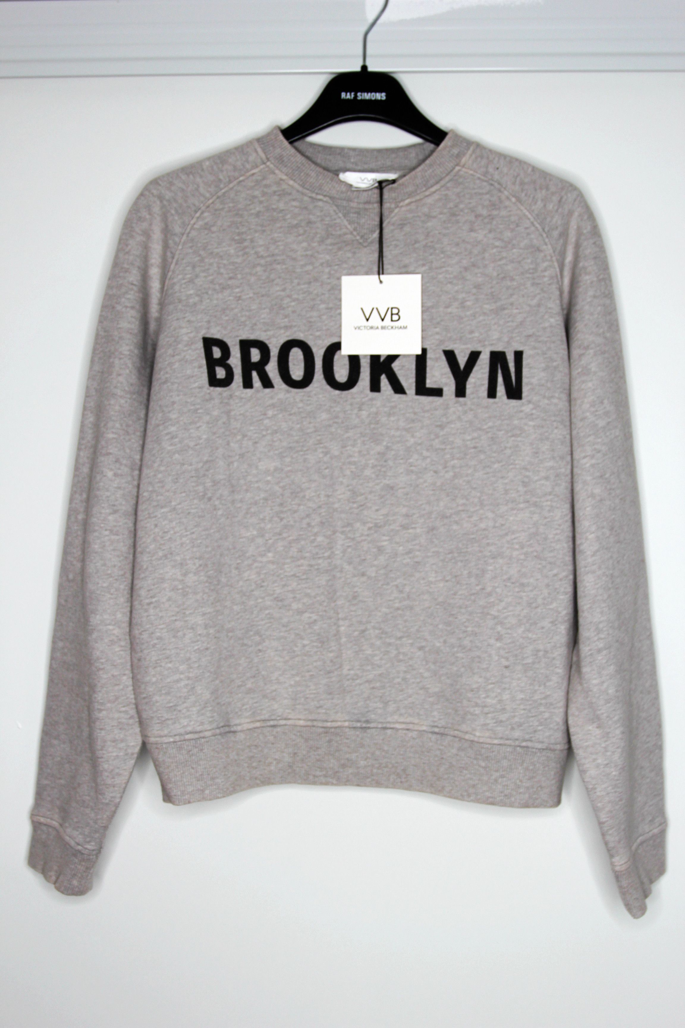 Victoria Beckham BNWT SS21 VICTORIA BECKHAM VVB FLEECE SWEATSHIRT S Size S / US 4 / IT 40 - 2 Thumbnail