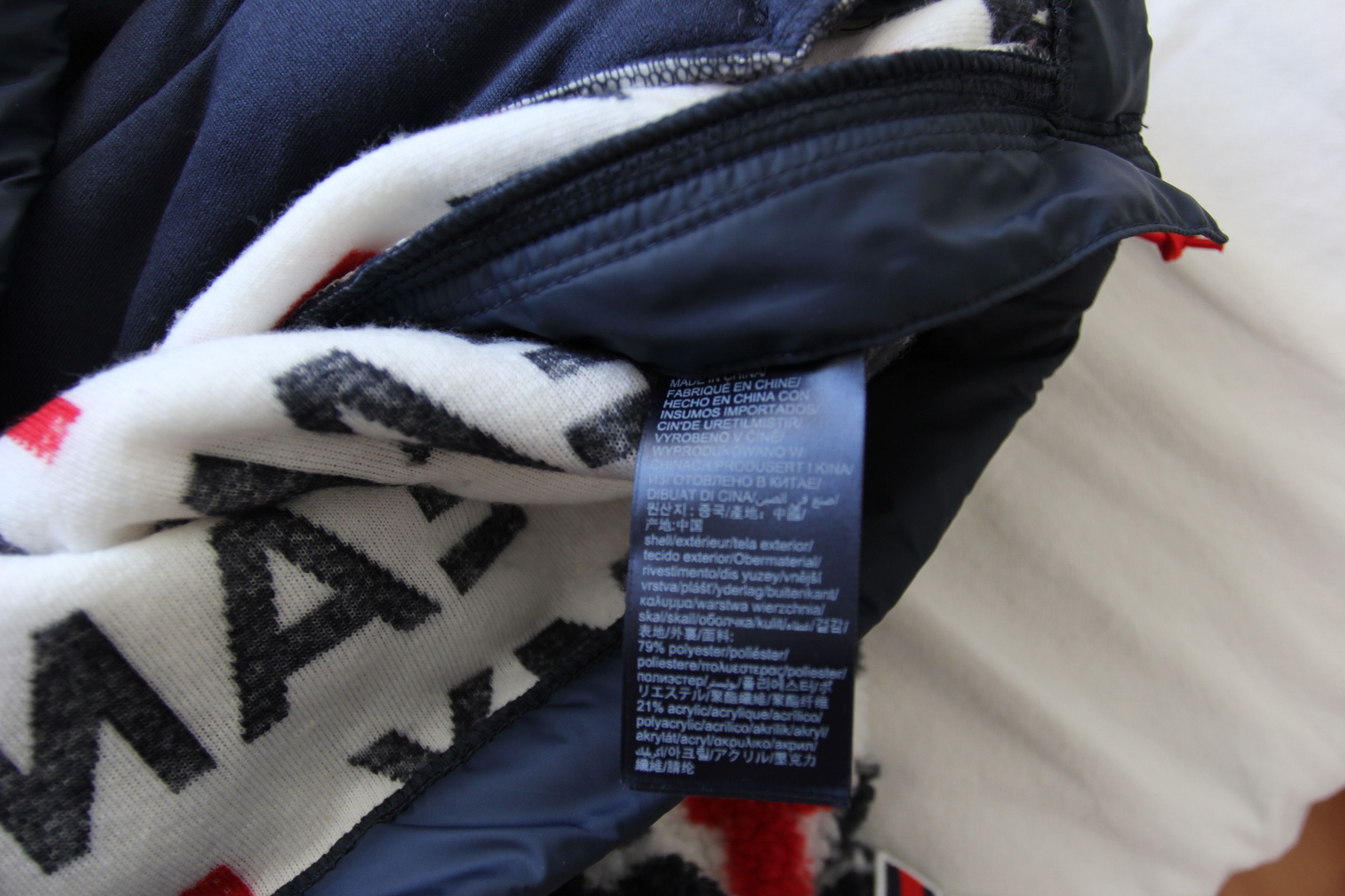 Tommy Hilfiger BNWT SS20 TOMMY HILFIGER ALL OVER LOGO SHERPA JACKET Size US XS / EU 42 / 0 - 9 Thumbnail