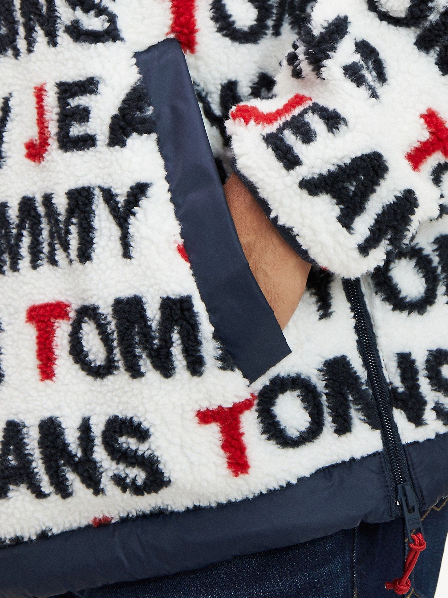 Tommy Hilfiger BNWT SS20 TOMMY HILFIGER ALL OVER LOGO SHERPA JACKET Size US XS / EU 42 / 0 - 11 Thumbnail