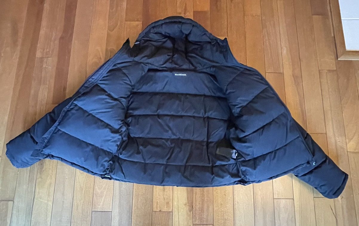 Balenciaga Balenciaga Cropped Puffer Jacket Size US M / EU 48-50 / 2 - 3 Thumbnail