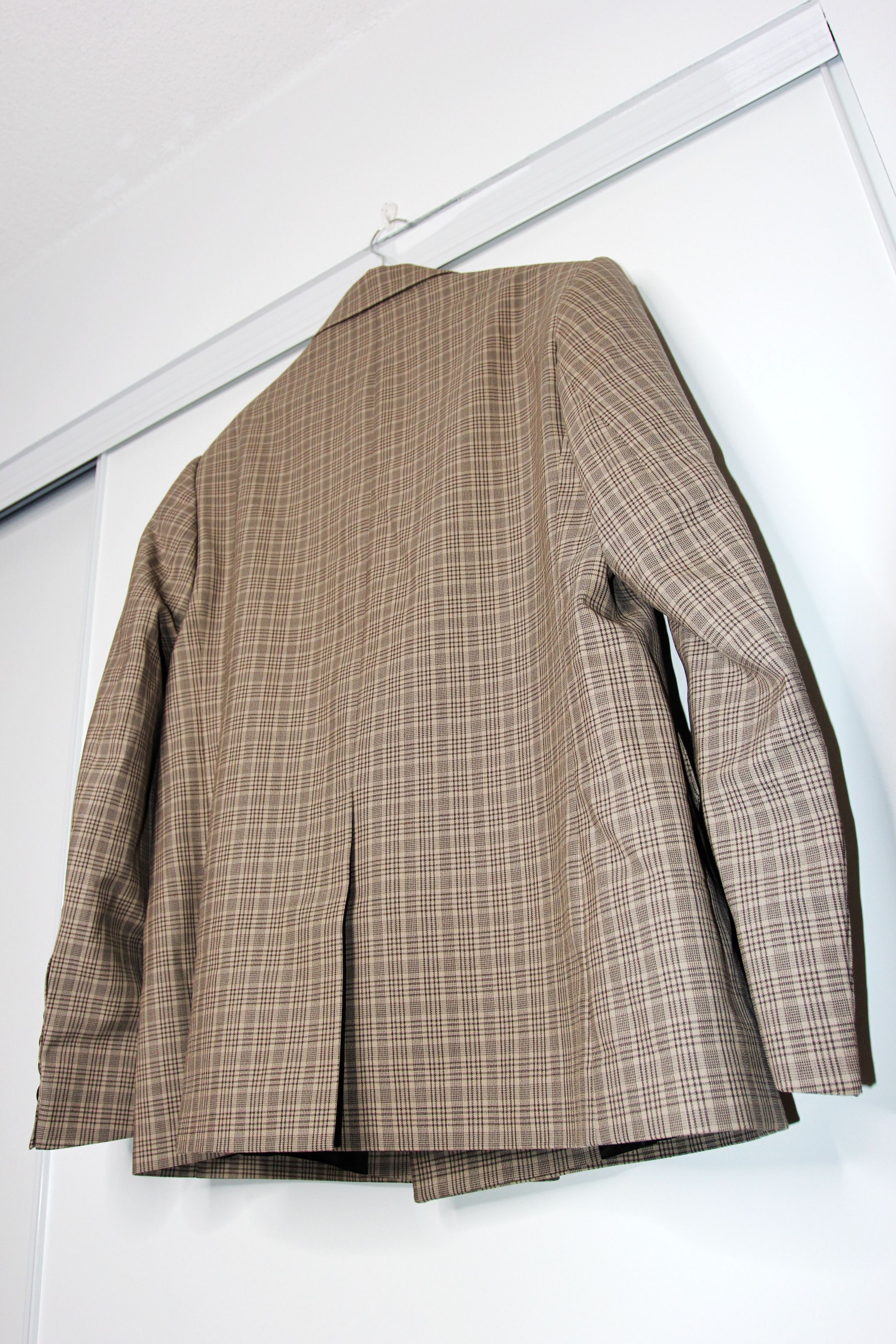 Ernest W. Baker BNWT SS22 ERNEST W. BAKER DOUBLE-BREASTED BLAZER 52 Size US L / EU 52-54 / 3 - 7 Thumbnail