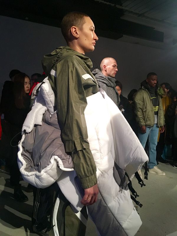 JordanLuca AW18 JORDANLUCA REFLECTIVE JACKET L Size US L / EU 52-54 / 3 - 11 Thumbnail