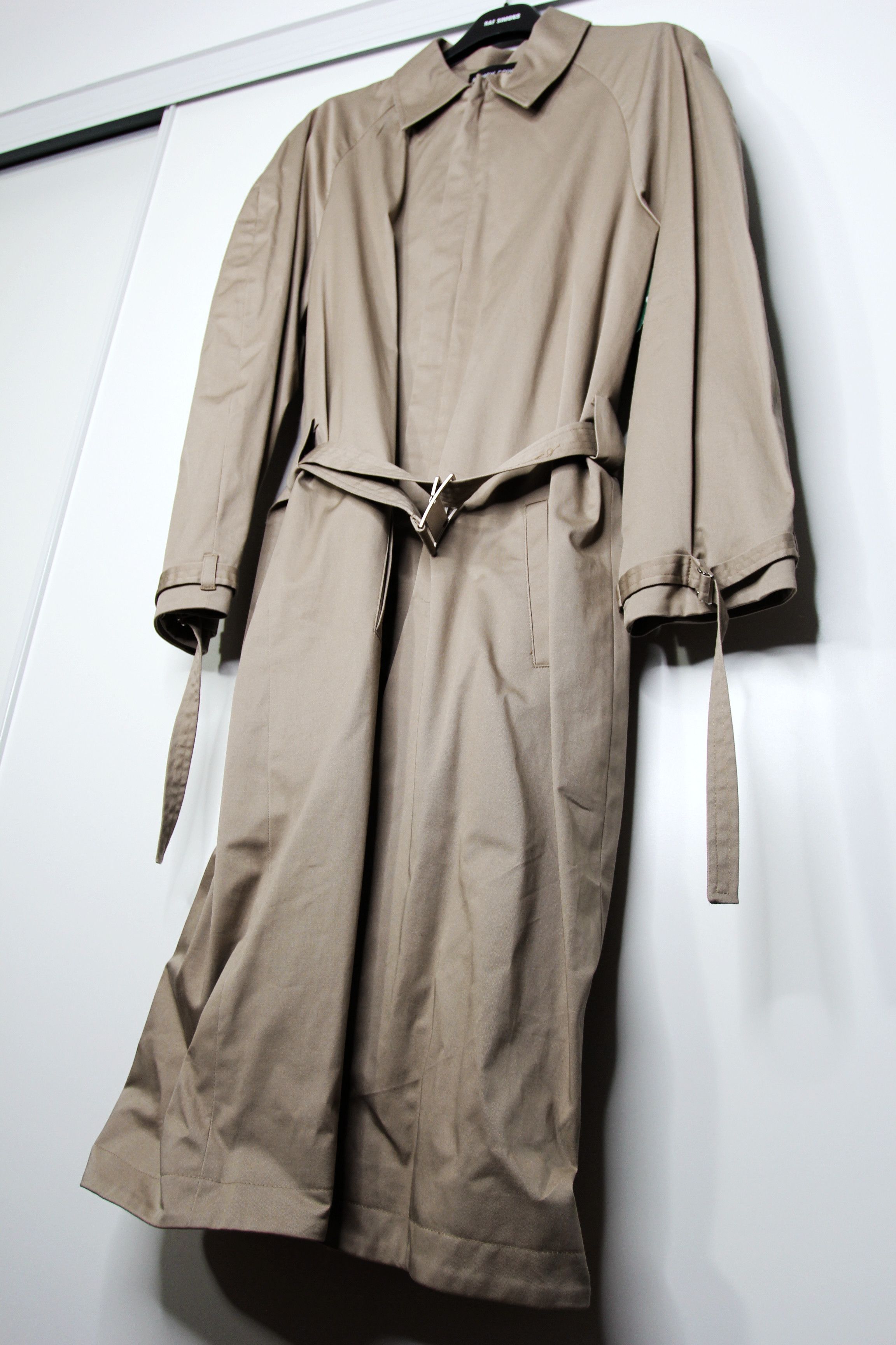 Other BNWT SS19 ANDREW COIMBRA RAGLAN TRENCH COAT L Size US L / EU 52-54 / 3 - 6 Thumbnail