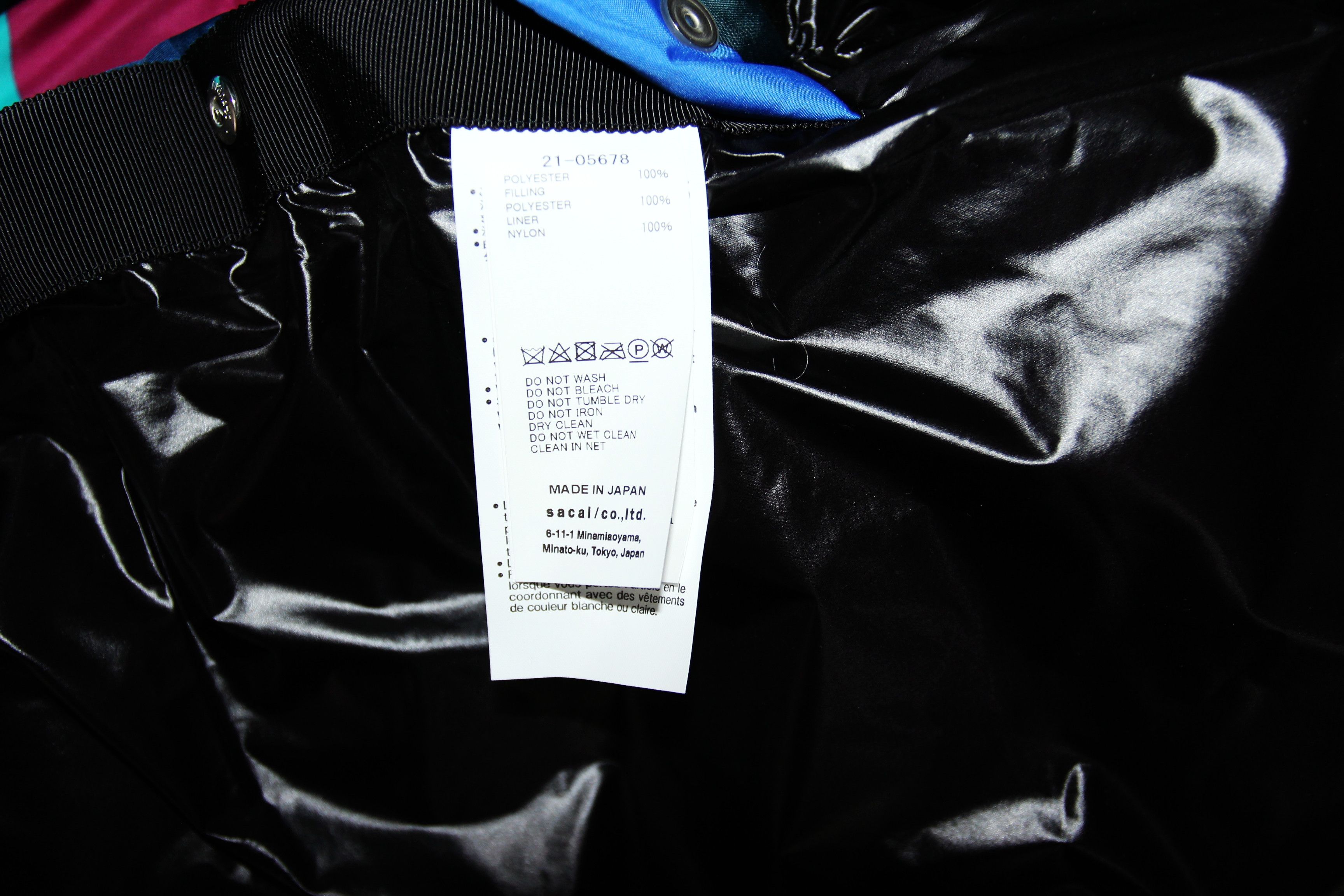 Kaws BNWT AW21 SACAI x KAWS PUFFER JACKET COAT 2 Size US M / EU 48-50 / 2 - 11 Thumbnail