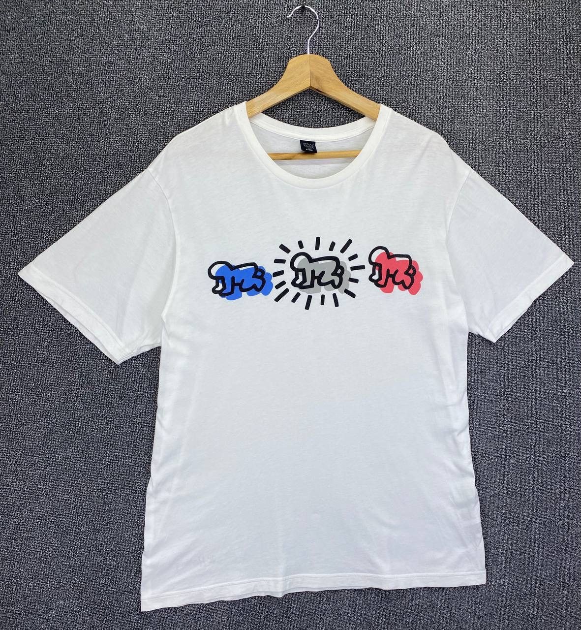 Keith Haring Vintage Keith Haring x Uniqlo Nice Printed Tee T Shirts Size US XL / EU 56 / 4 - 2 Thumbnail