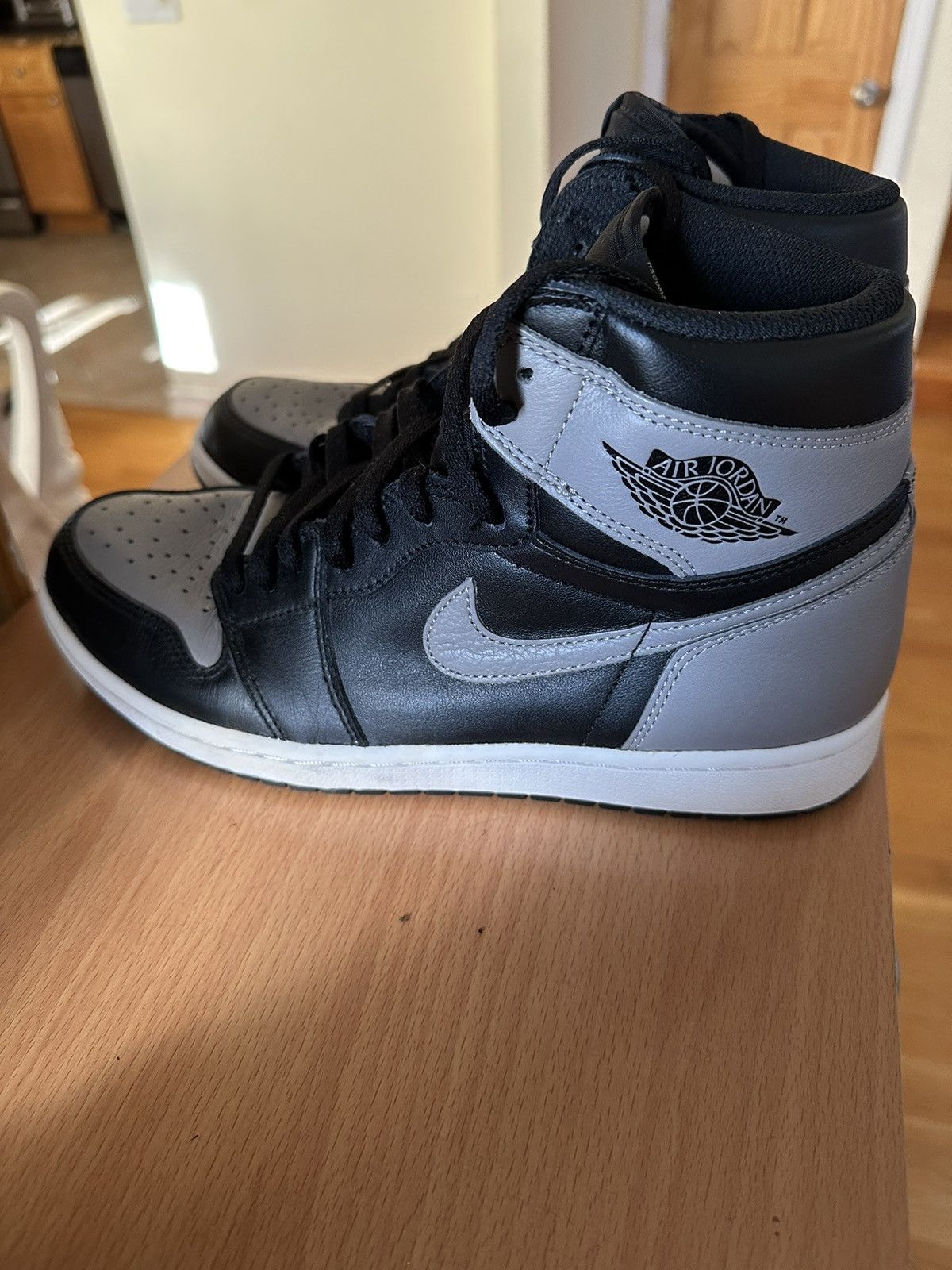 Nike Jordan 1 Retro High Shadow 2018 Size US 10 / EU 43 - 3 Thumbnail