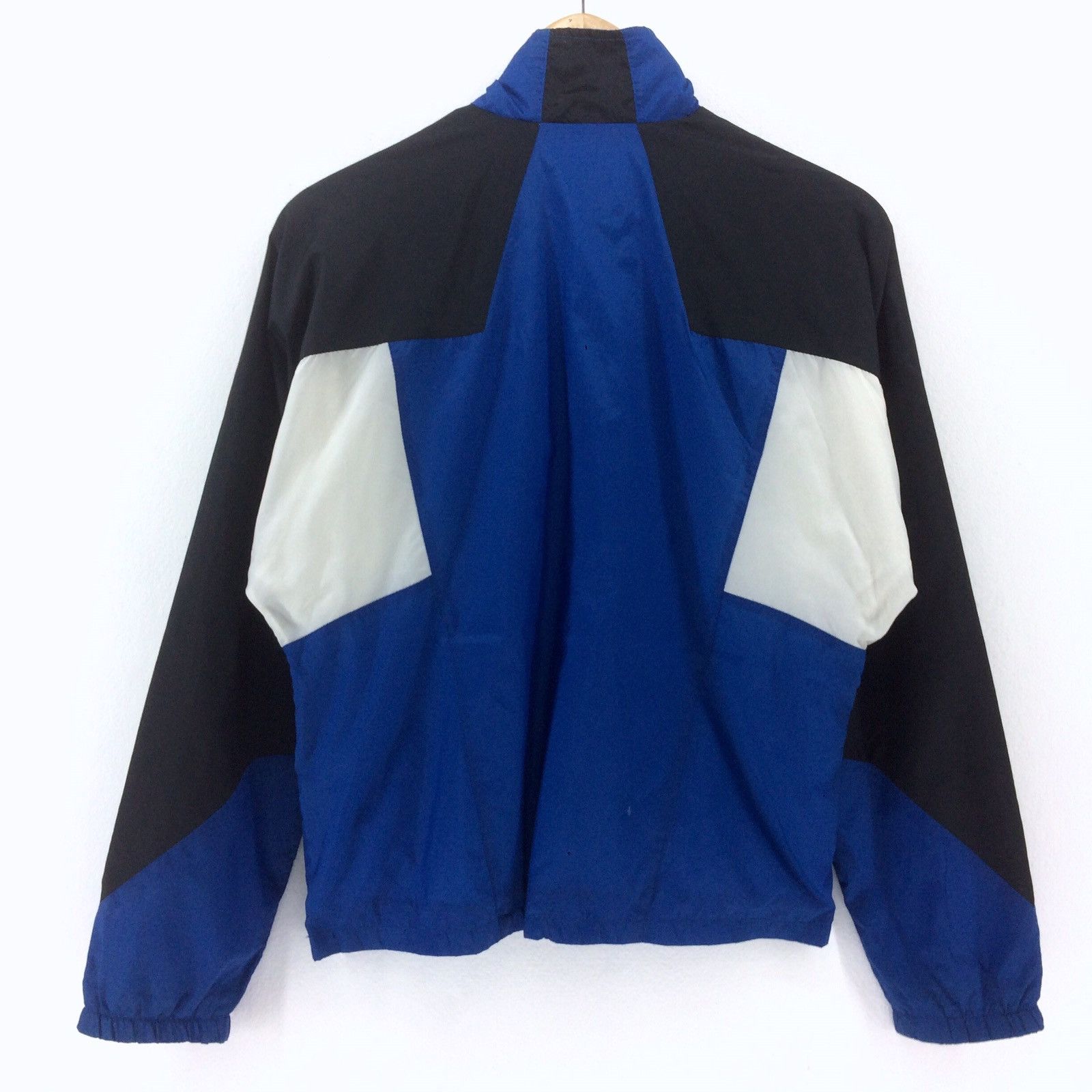 Nike Vintage 90s Nike Swoosh Multicolour Windbreaker Jacket Size US S / EU 44-46 / 1 - 5 Thumbnail