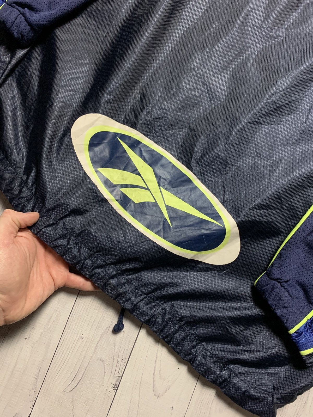 Reebok Vintage Reebok light jacket big logo size L Size US L / EU 52-54 / 3 - 3 Thumbnail