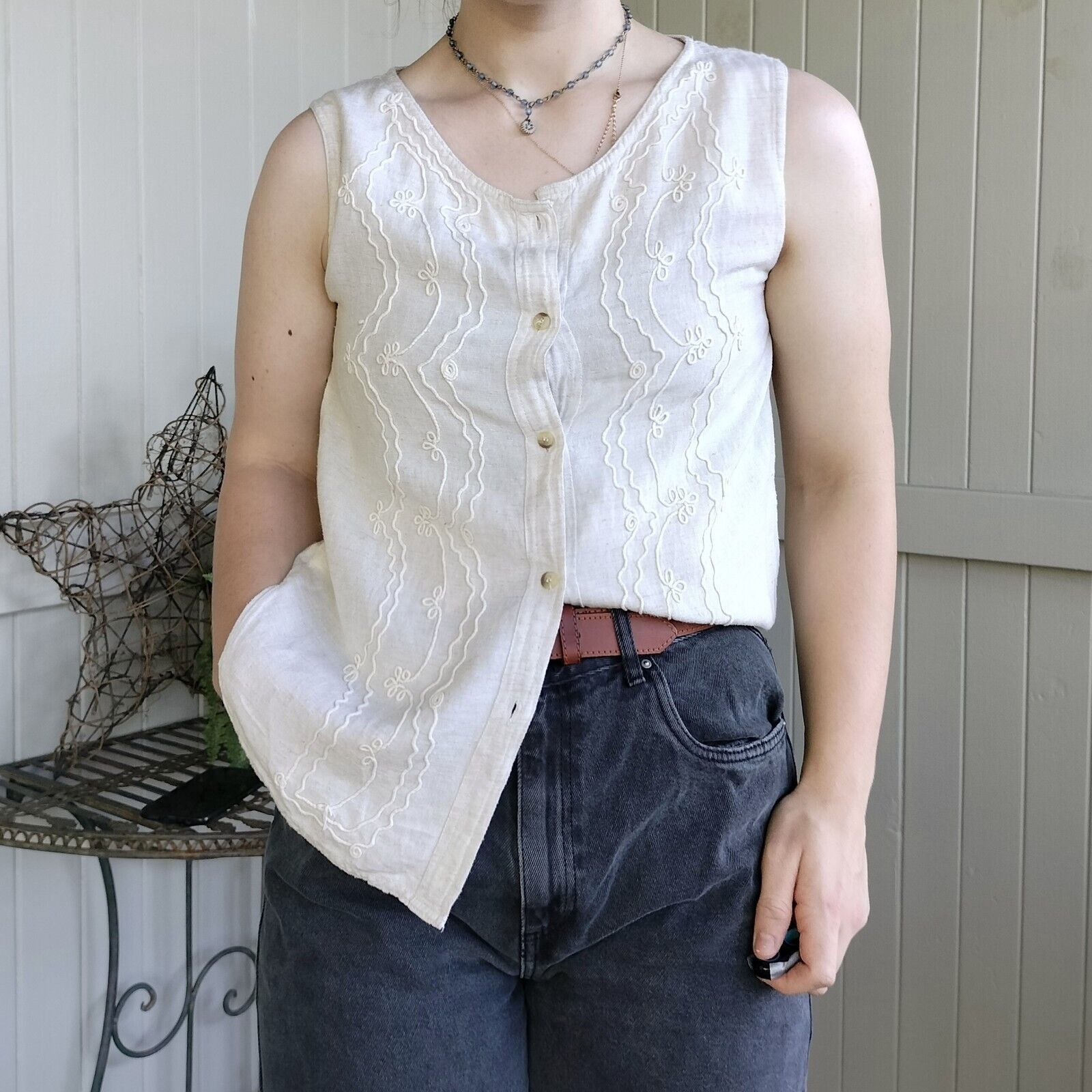Vintage Vintage 80s Top Tank Beige Linen Button Up Flax Embroidered Size M / US 6-8 / IT 42-44 - 2 Thumbnail