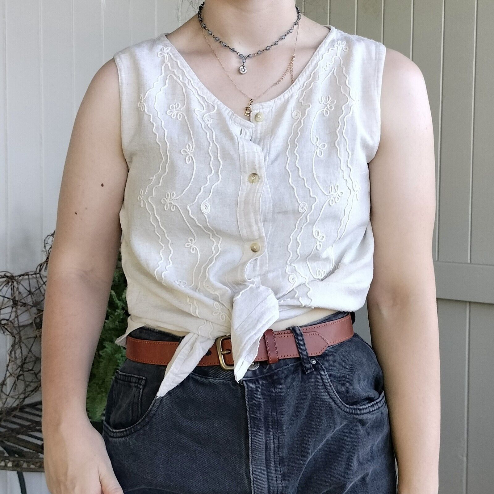 Vintage Vintage 80s Top Tank Beige Linen Button Up Flax Embroidered Size M / US 6-8 / IT 42-44 - 1 Thumbnail