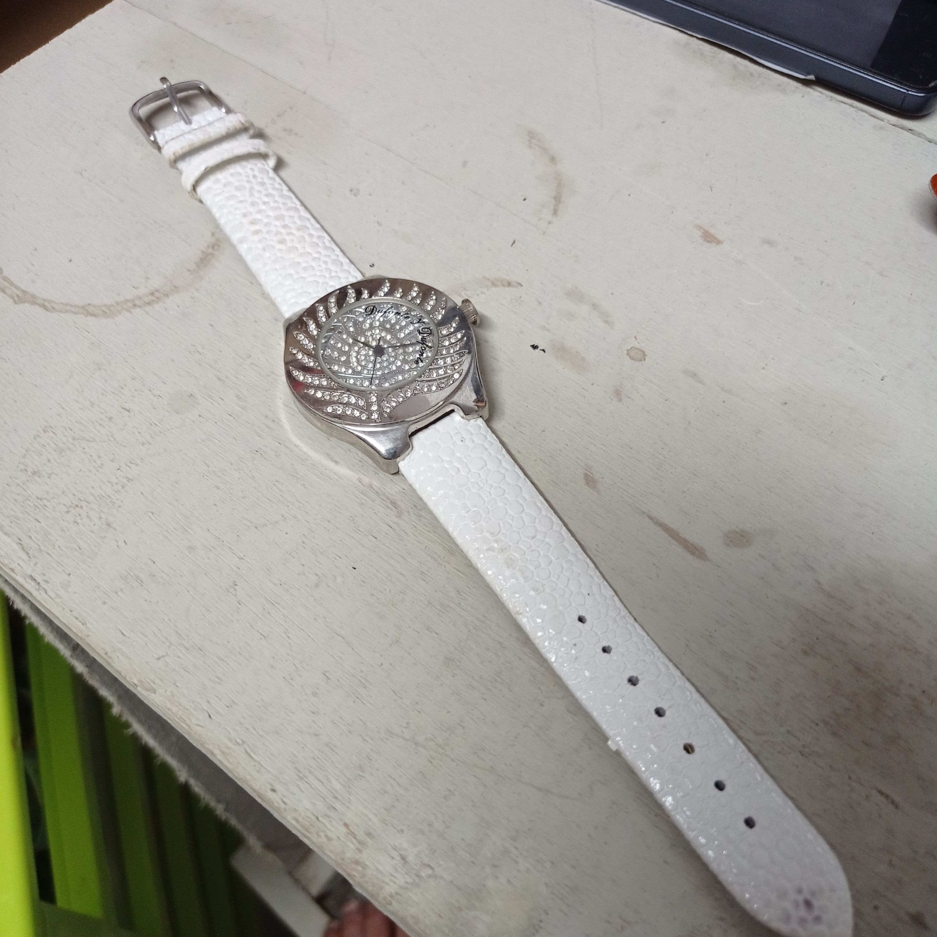Other Luxury Watch by (DUFONTE -73048WH). JAPAN ENGINE Size ONE SIZE - 6 Thumbnail