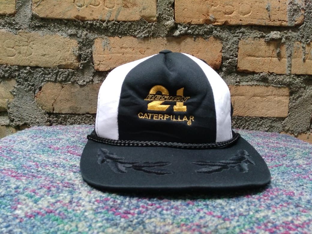 Caterpillar × Vintage Vintage Caterpilar Trucker Hat Size ONE SIZE - 1 Thumbnail
