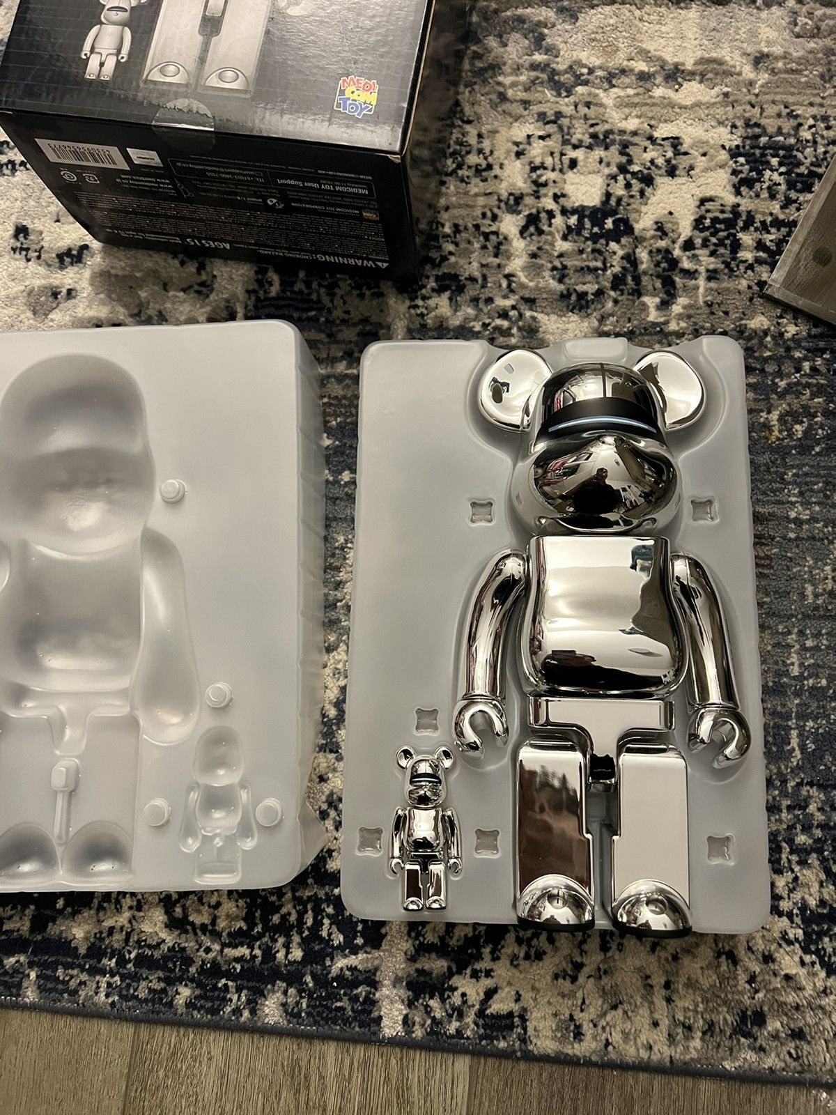 Medicom Toy Sorayama x bearbrick 400% 100% Size ONE SIZE - 1 Thumbnail