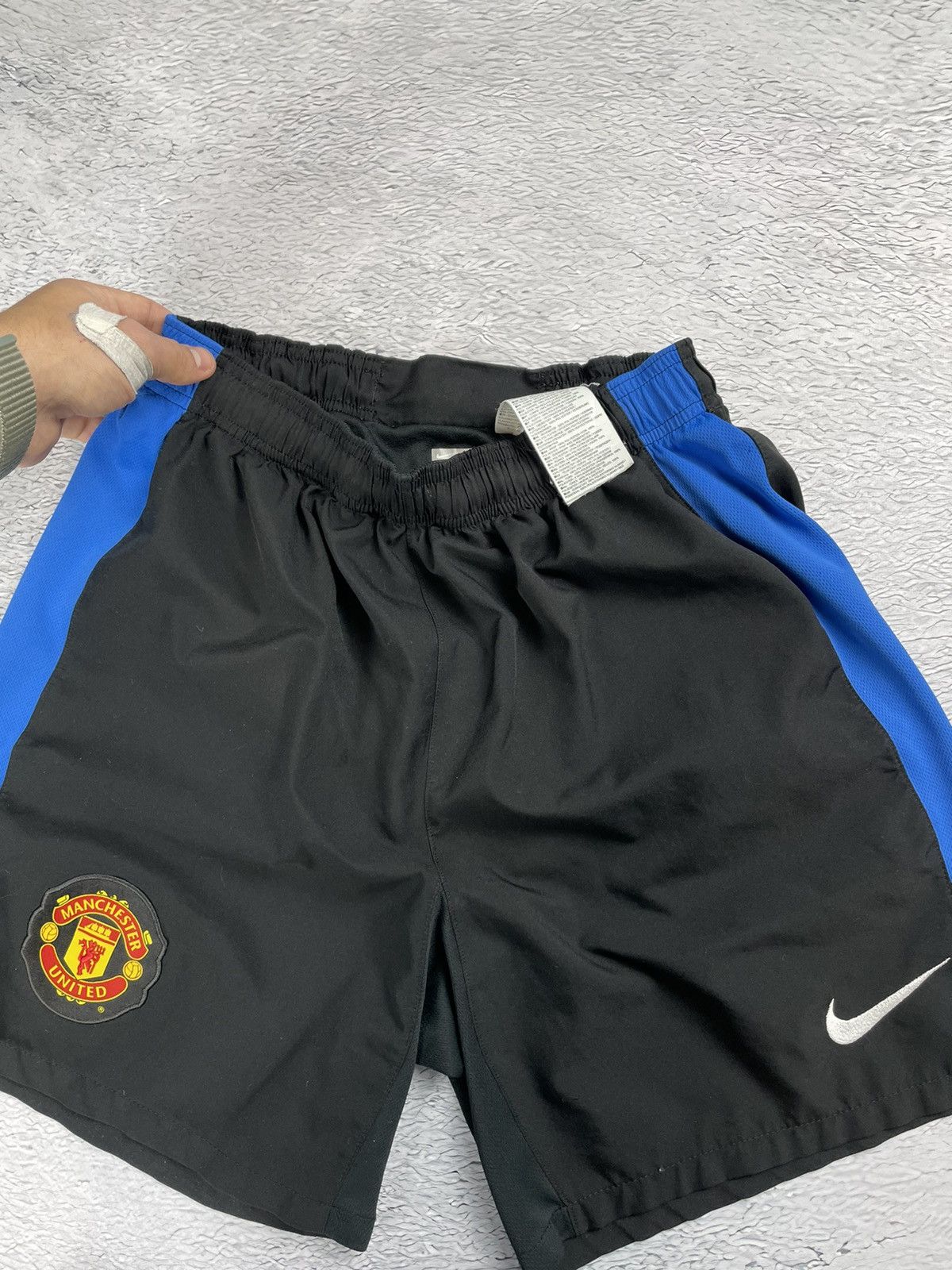 Nike × Vintage Vintage Manchester United Drill shorts y2k black Size US 31 - 9 Thumbnail