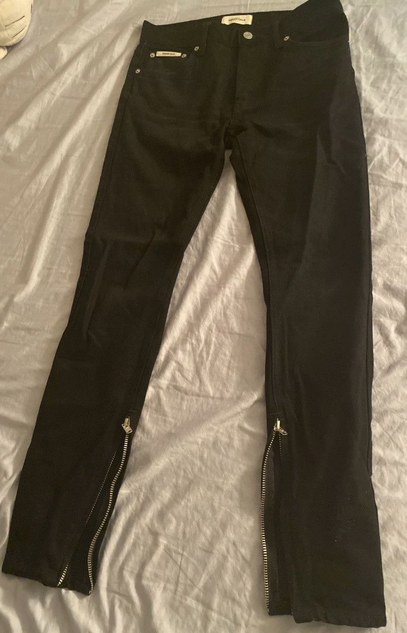 Fear of God Fear of God Essentials Black Skinny Tapered Jeans Size US 30 / EU 46 - 1 Thumbnail