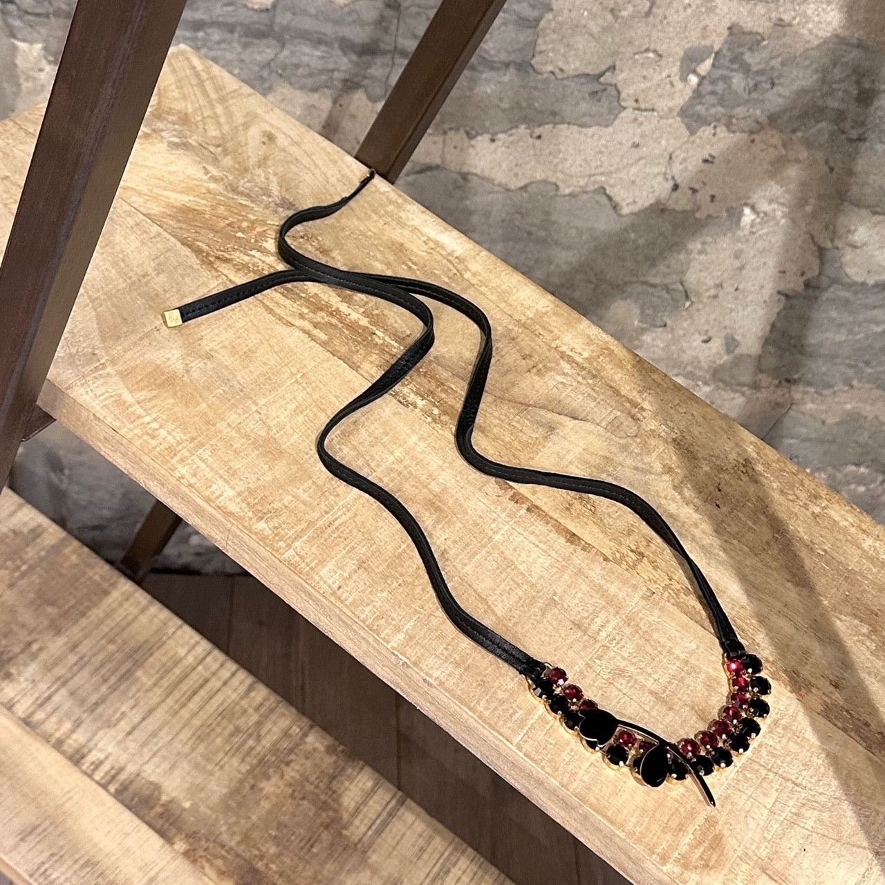 Marni Marni Black Red Crystals Embellished Wrap Choker Necklace Size ONE SIZE - 7 Thumbnail