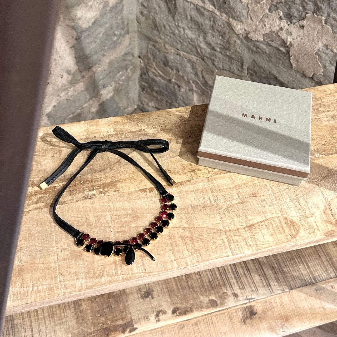 Marni Marni Black Red Crystals Embellished Wrap Choker Necklace Size ONE SIZE - 1 Thumbnail