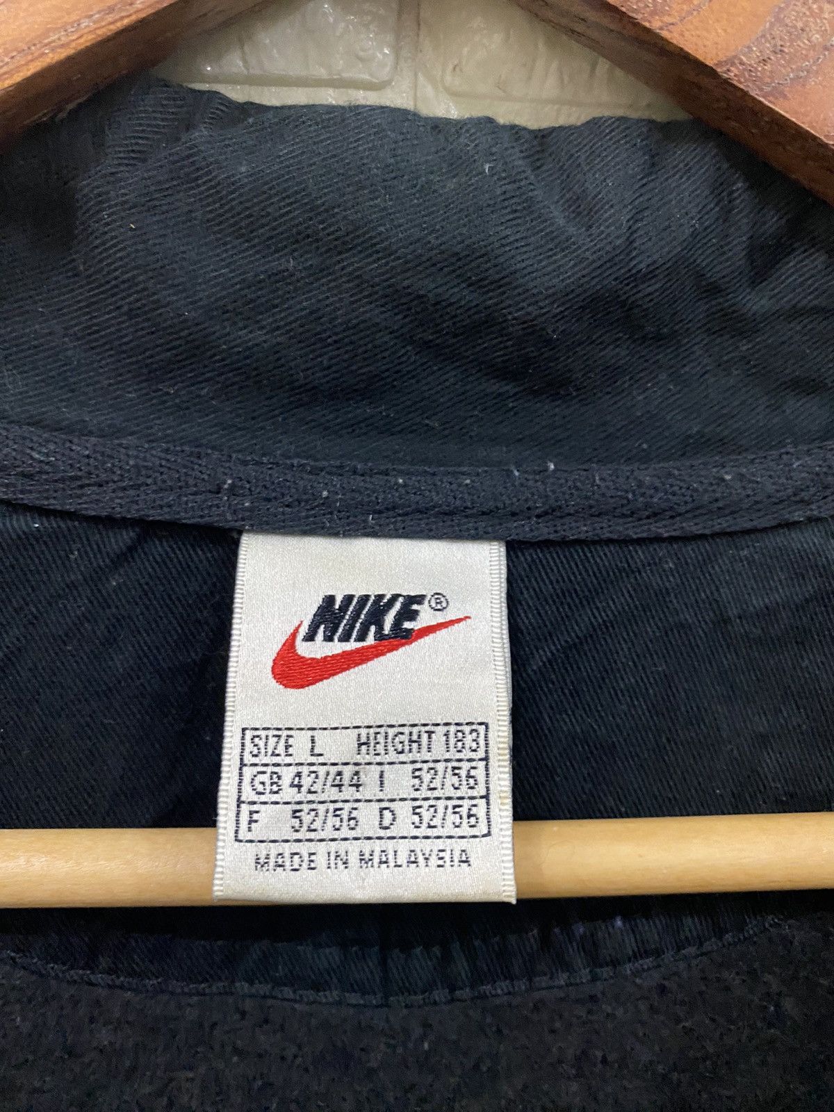 Nike × Vintage Vintage Nike Big Logo Sweater Size US L / EU 52-54 / 3 - 10 Thumbnail