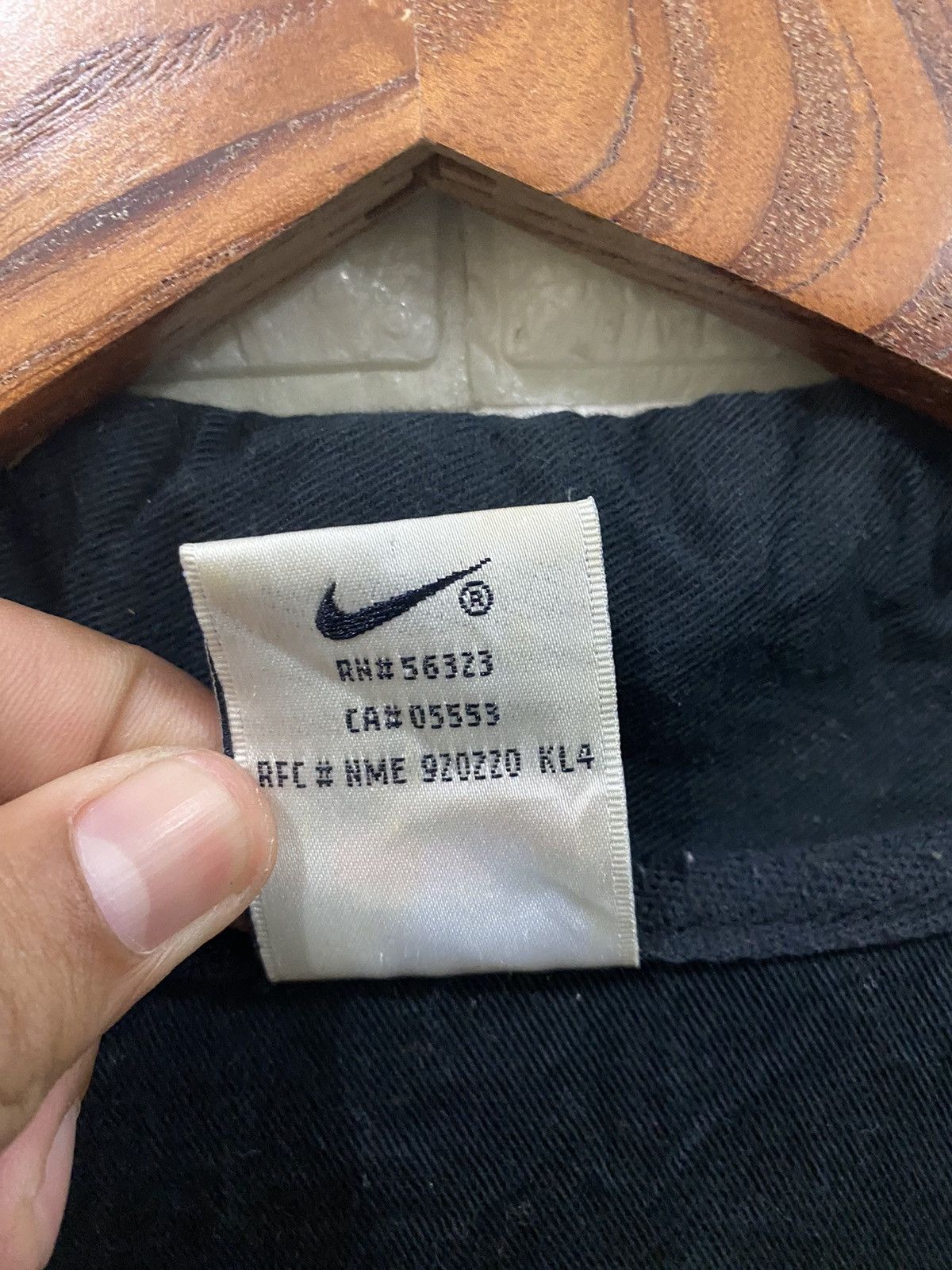 Nike × Vintage Vintage Nike Big Logo Sweater Size US L / EU 52-54 / 3 - 11 Thumbnail