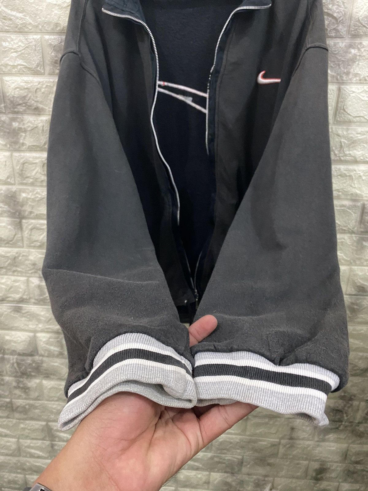 Nike × Vintage Vintage Nike Big Logo Sweater Size US L / EU 52-54 / 3 - 7 Thumbnail
