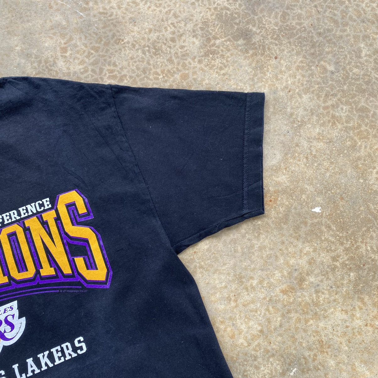 Vintage Vintage Y2k The final Champions Lakers Tshirt Size US L / EU 52-54 / 3 - 6 Thumbnail
