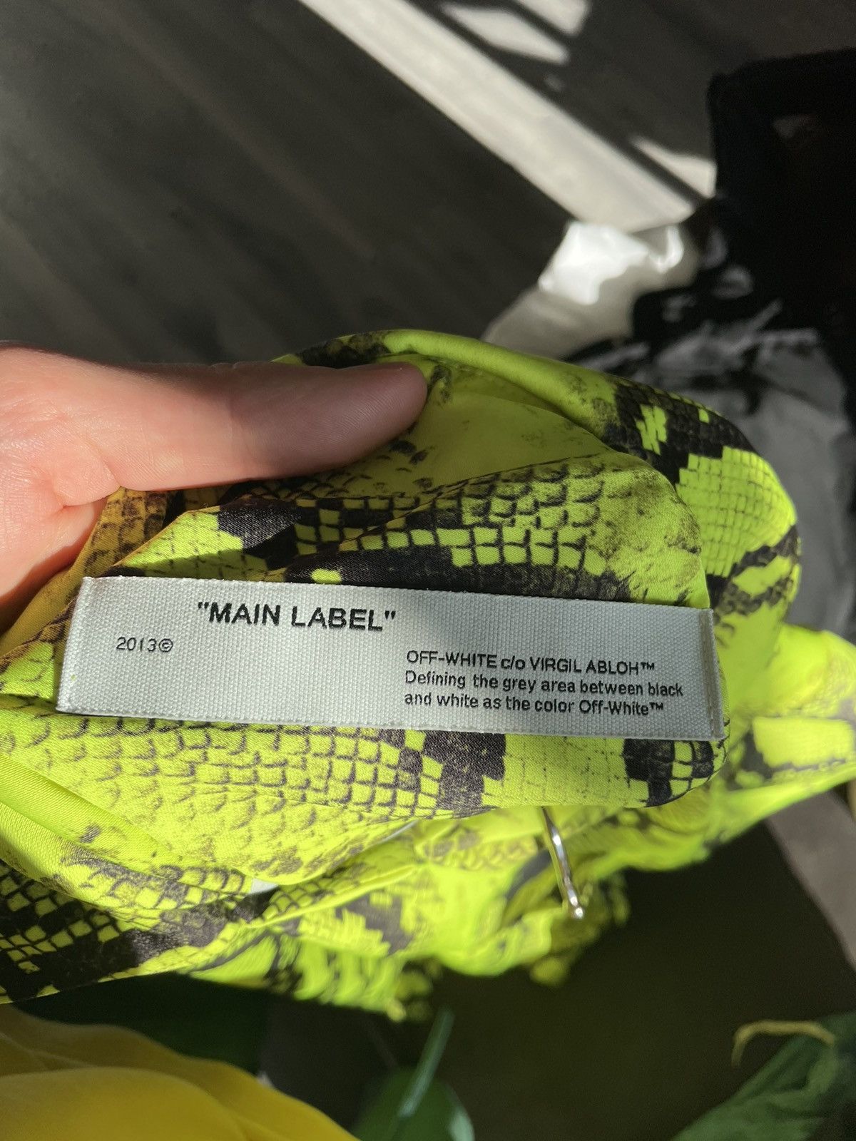 Off-White Snakeskin Print Relaxed Shirt Size US S / EU 44-46 / 1 - 4 Thumbnail