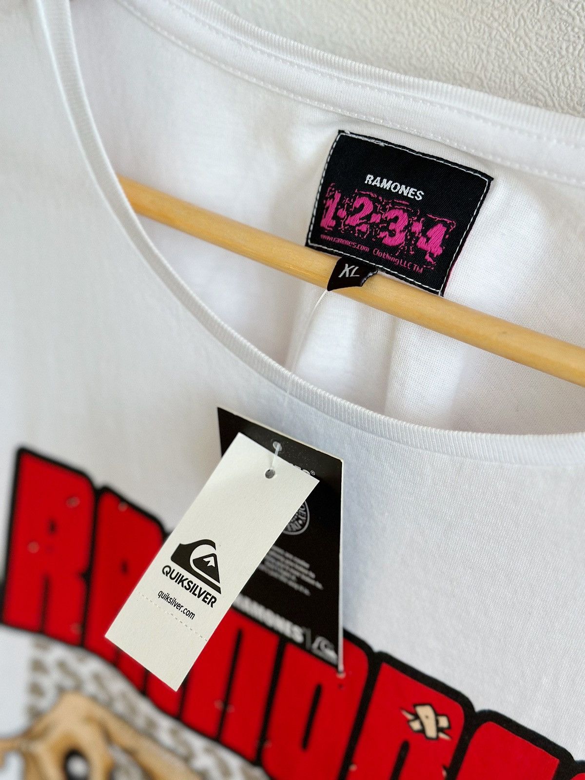 Band Tees × Quicksilver Ramones band tees Size US XL / EU 56 / 4 - 3 Thumbnail