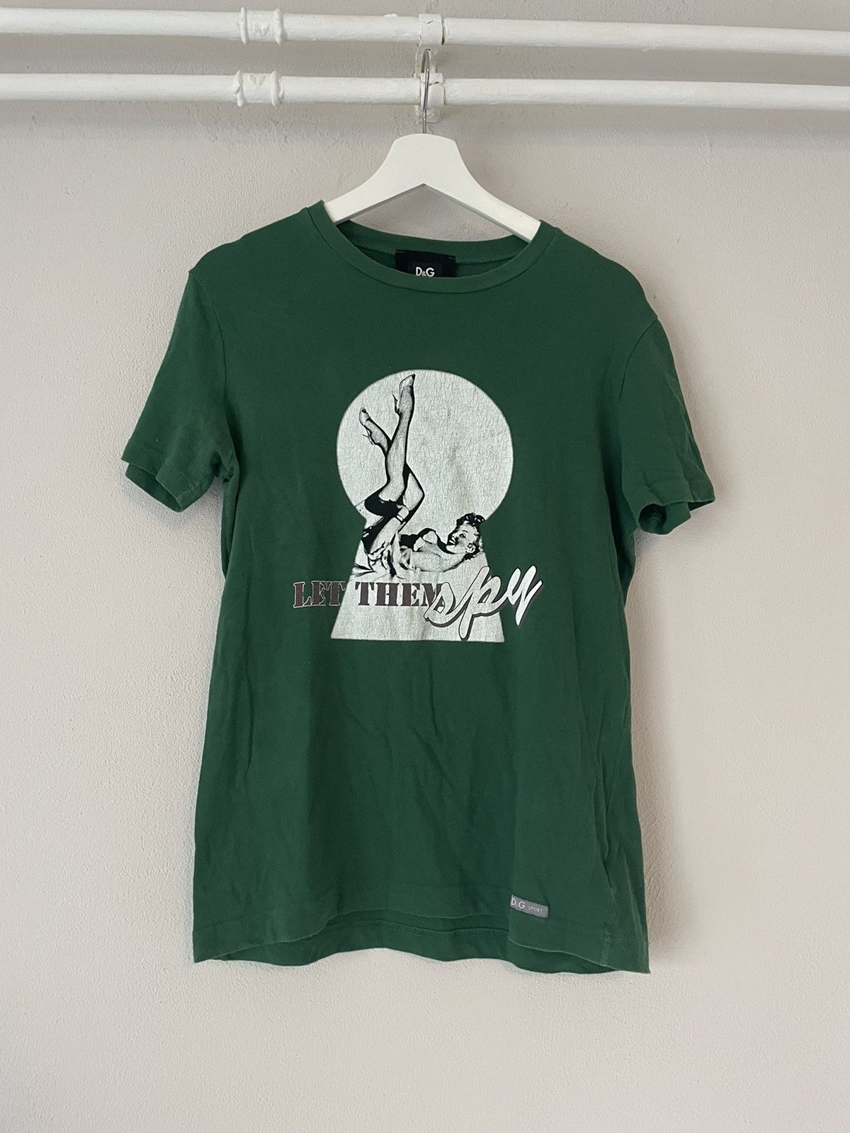 Dolce & Gabbana ‘Let Them Spy’ Pin-Up T-Shirt Size US M / EU 48-50 / 2 - 1 Thumbnail