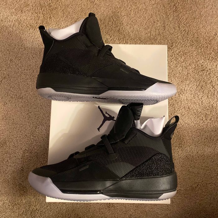 Air jordan hot sale 33 blackout