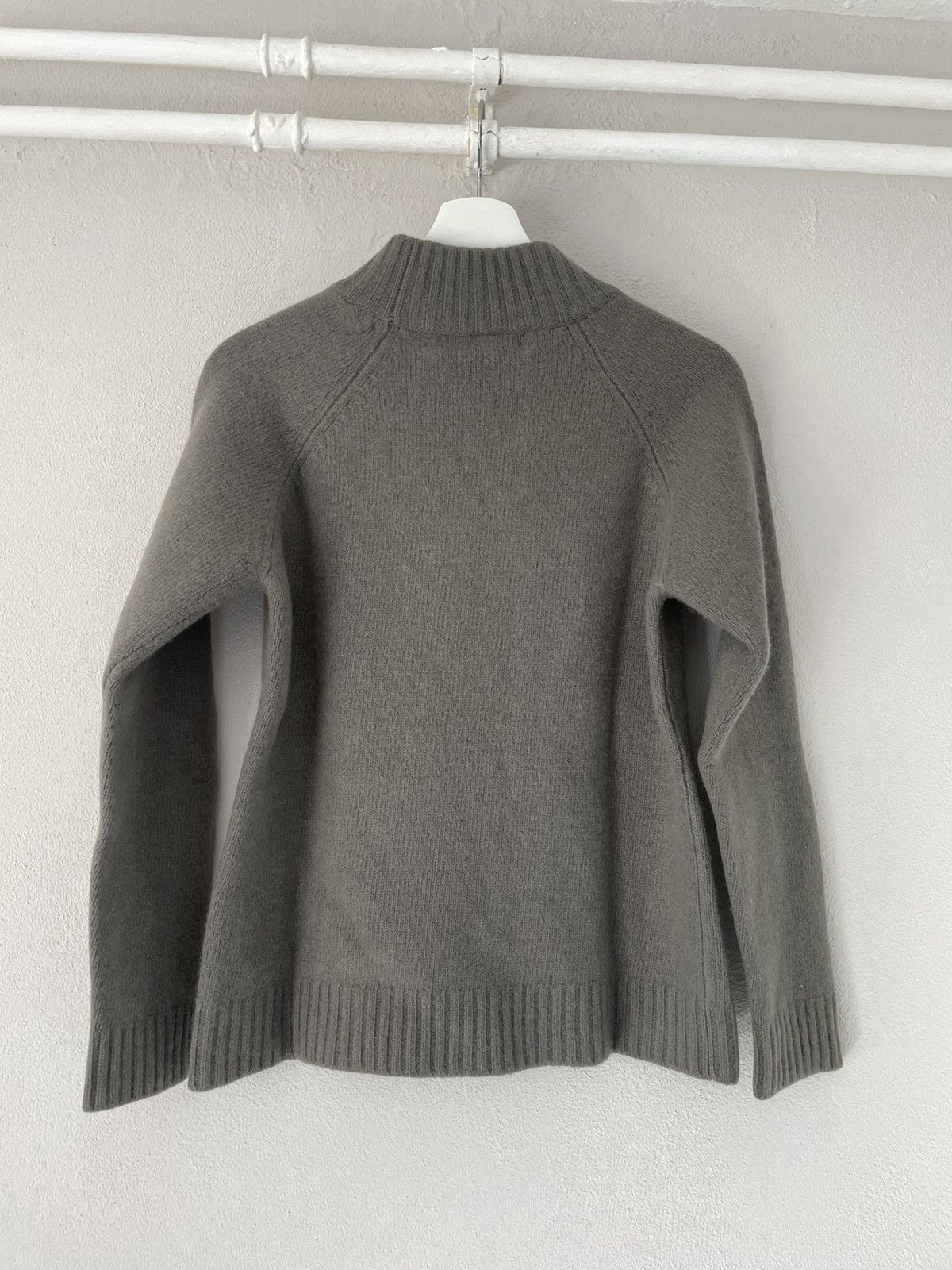 Marni 100% Cashmere Knit Sweater Size US S / EU 44-46 / 1 - 2 Thumbnail