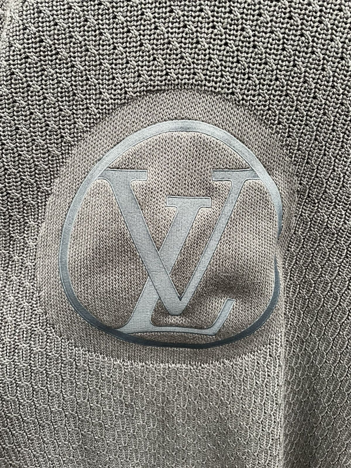 Louis Vuitton LV Logo Cotton/Silk Blend Knit Sweater Size US L / EU 52-54 / 3 - 6 Thumbnail