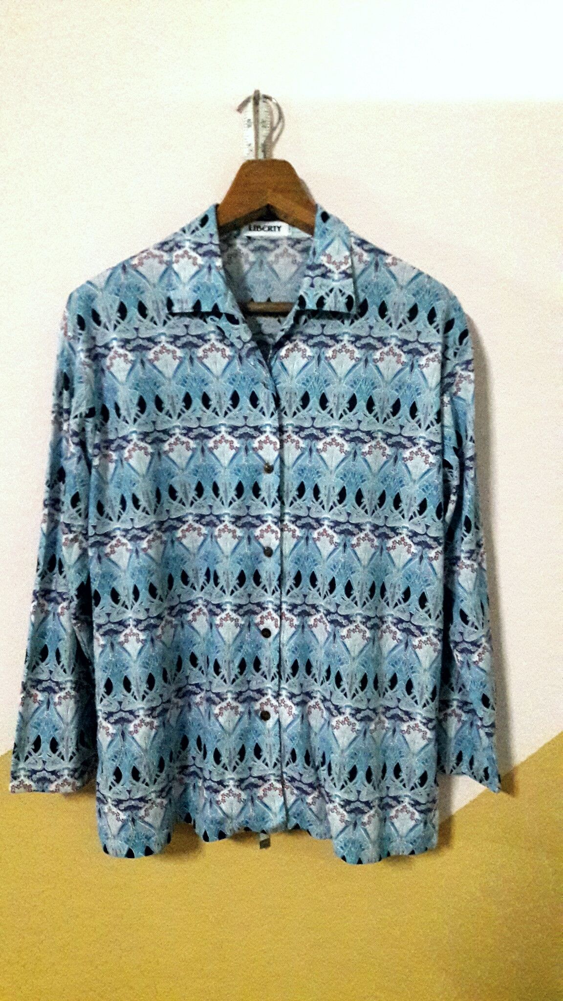 Liberty vintage Liberty Paisley Shirt Lycra streetwear fashion Size US M / EU 48-50 / 2 - 1 Thumbnail