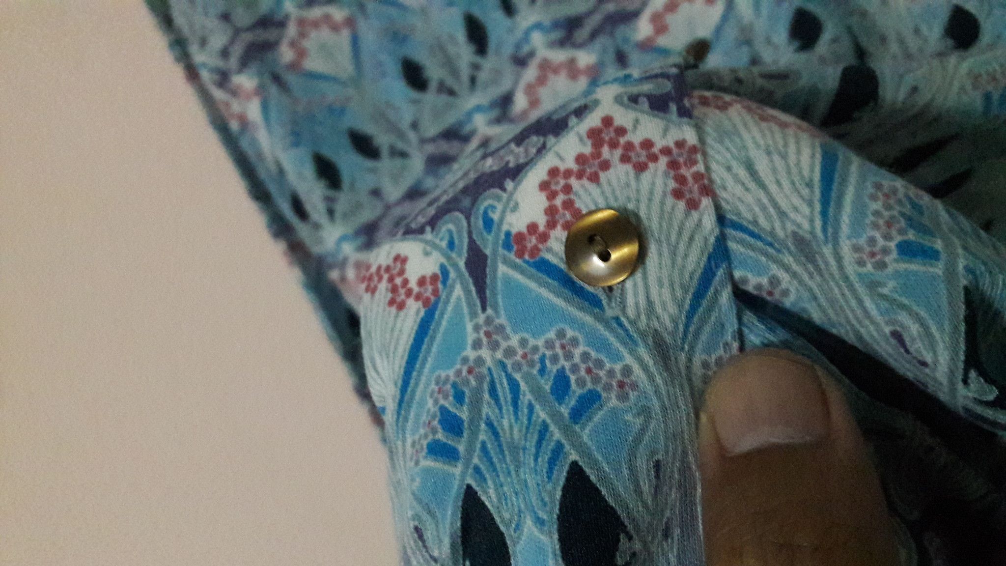 Liberty vintage Liberty Paisley Shirt Lycra streetwear fashion Size US M / EU 48-50 / 2 - 4 Thumbnail