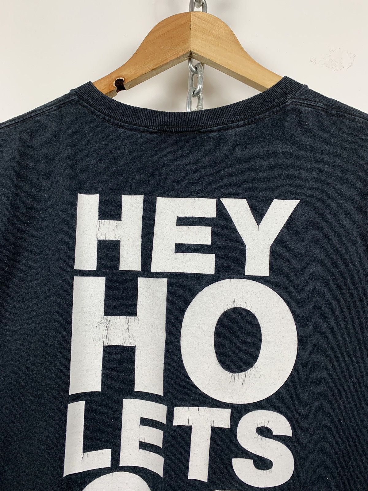 2005 Vintage Ramones Hey Ho Let’s Go Faded Black T-Shirt Short Sleeve T Shirts