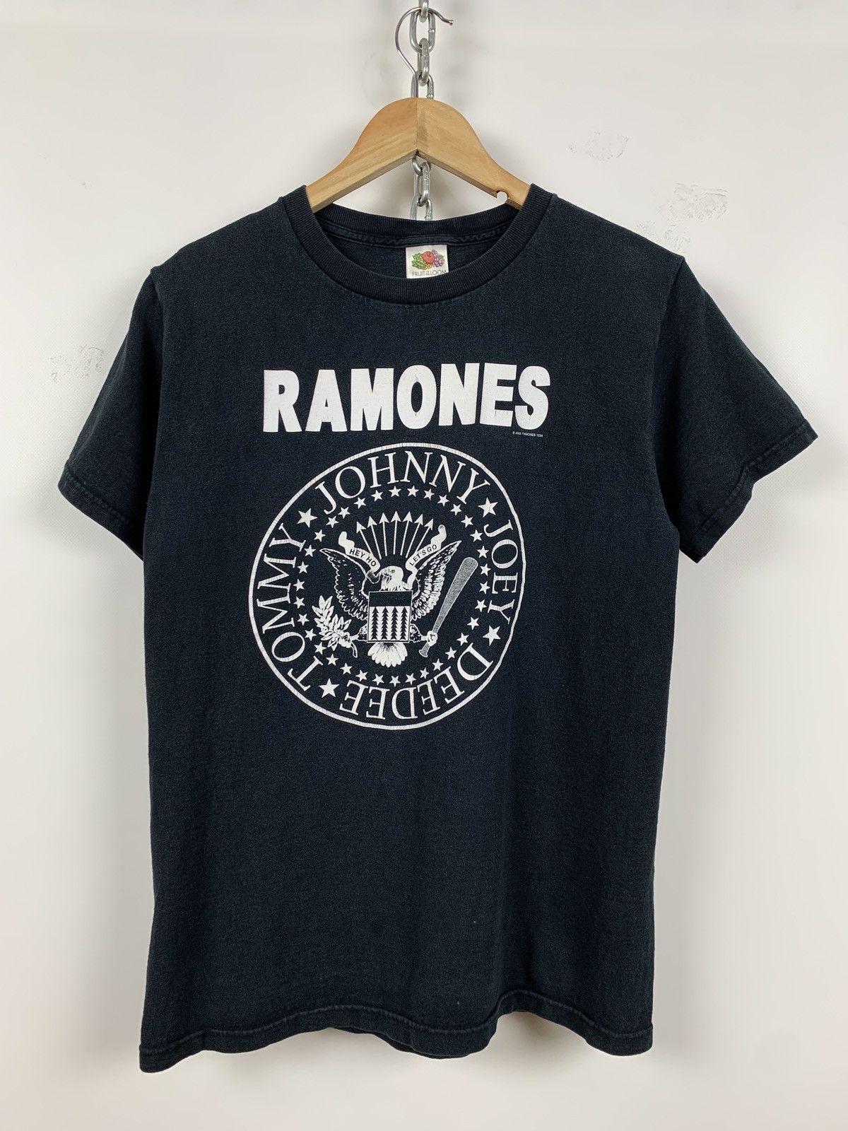 2005 Vintage Ramones Hey Ho Let’s Go Faded Black T-Shirt